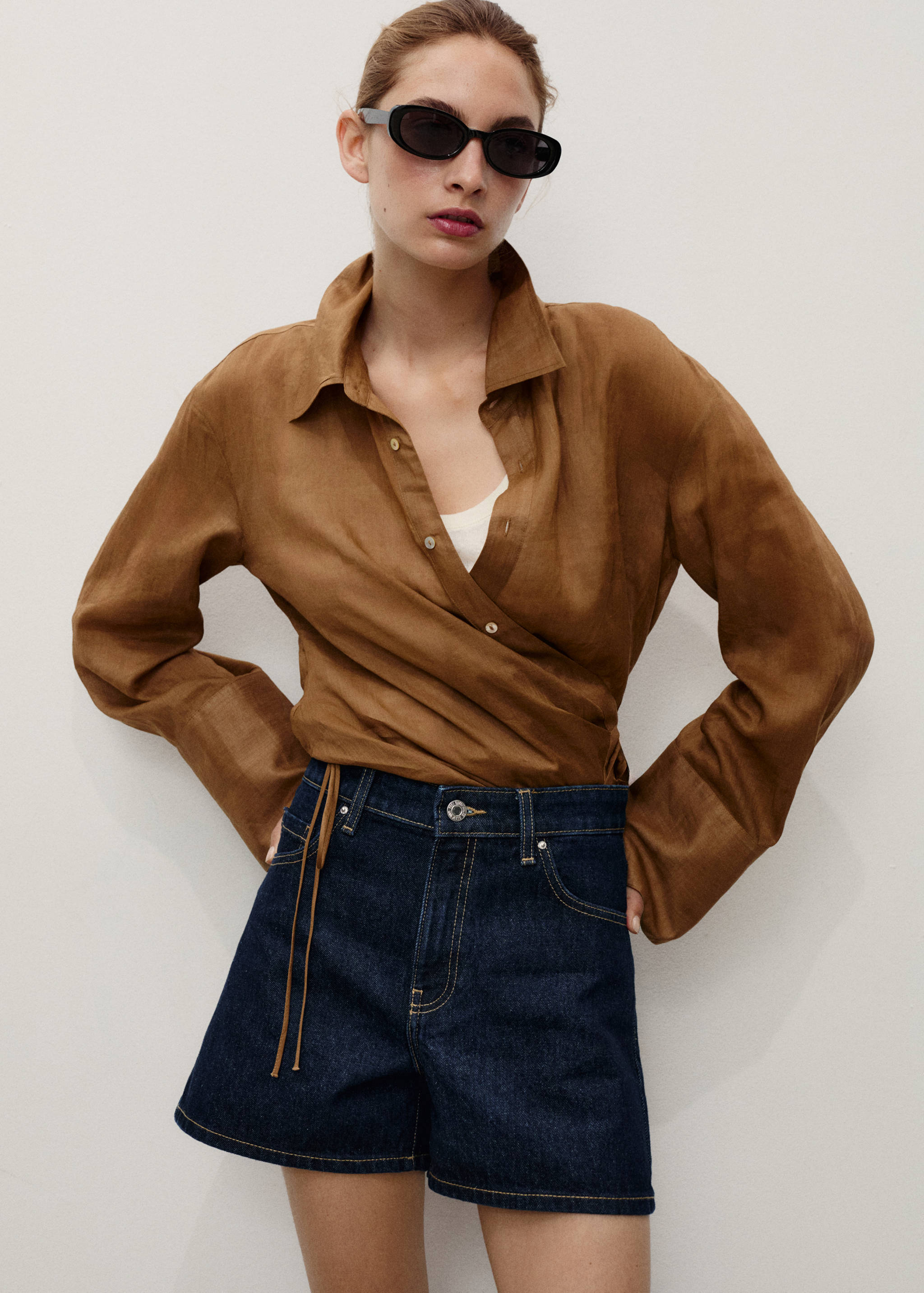 High-waisted straight-fit denim shorts - Medium plane