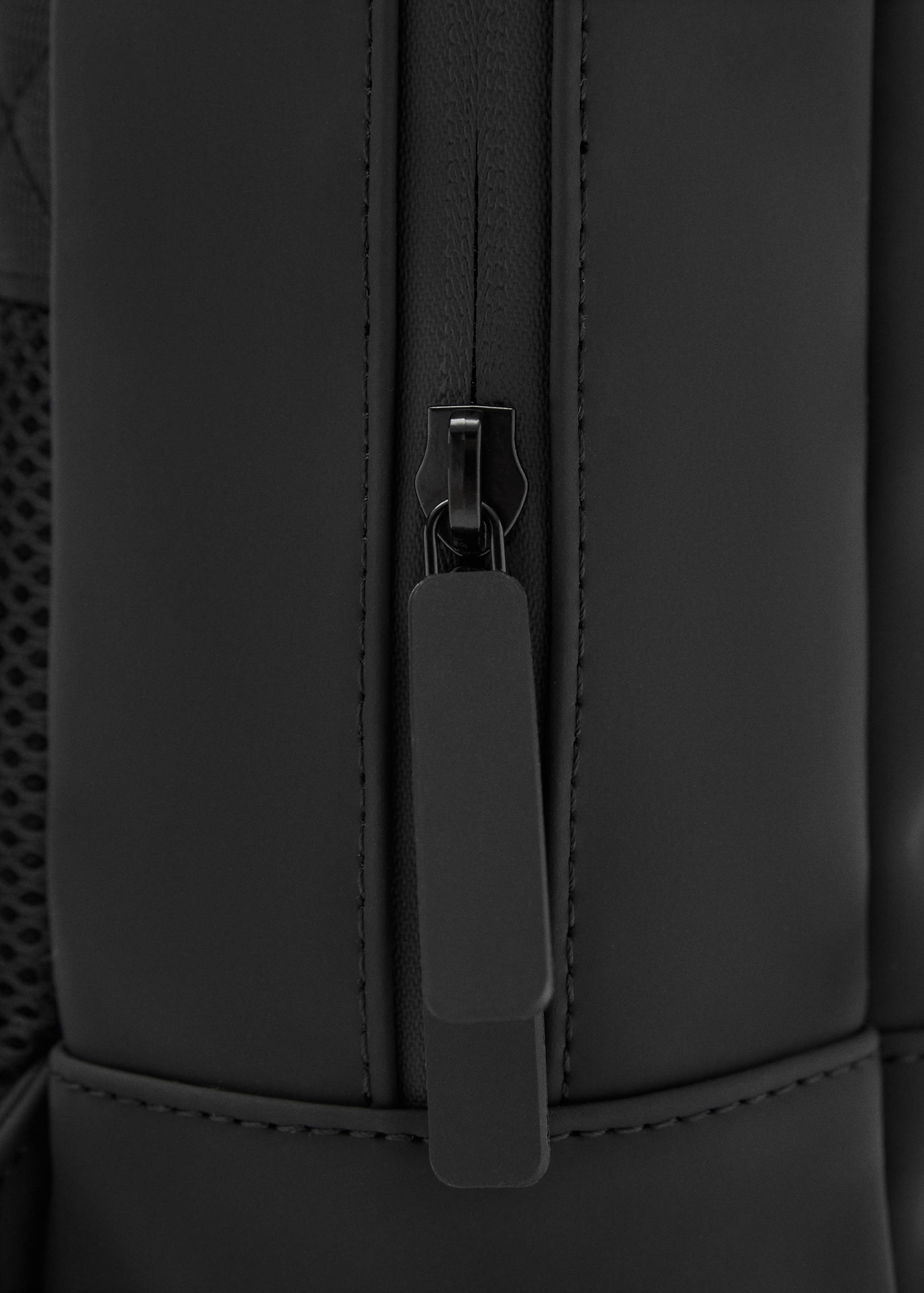 Rubberized backpack with flap closure - Details of the article 2