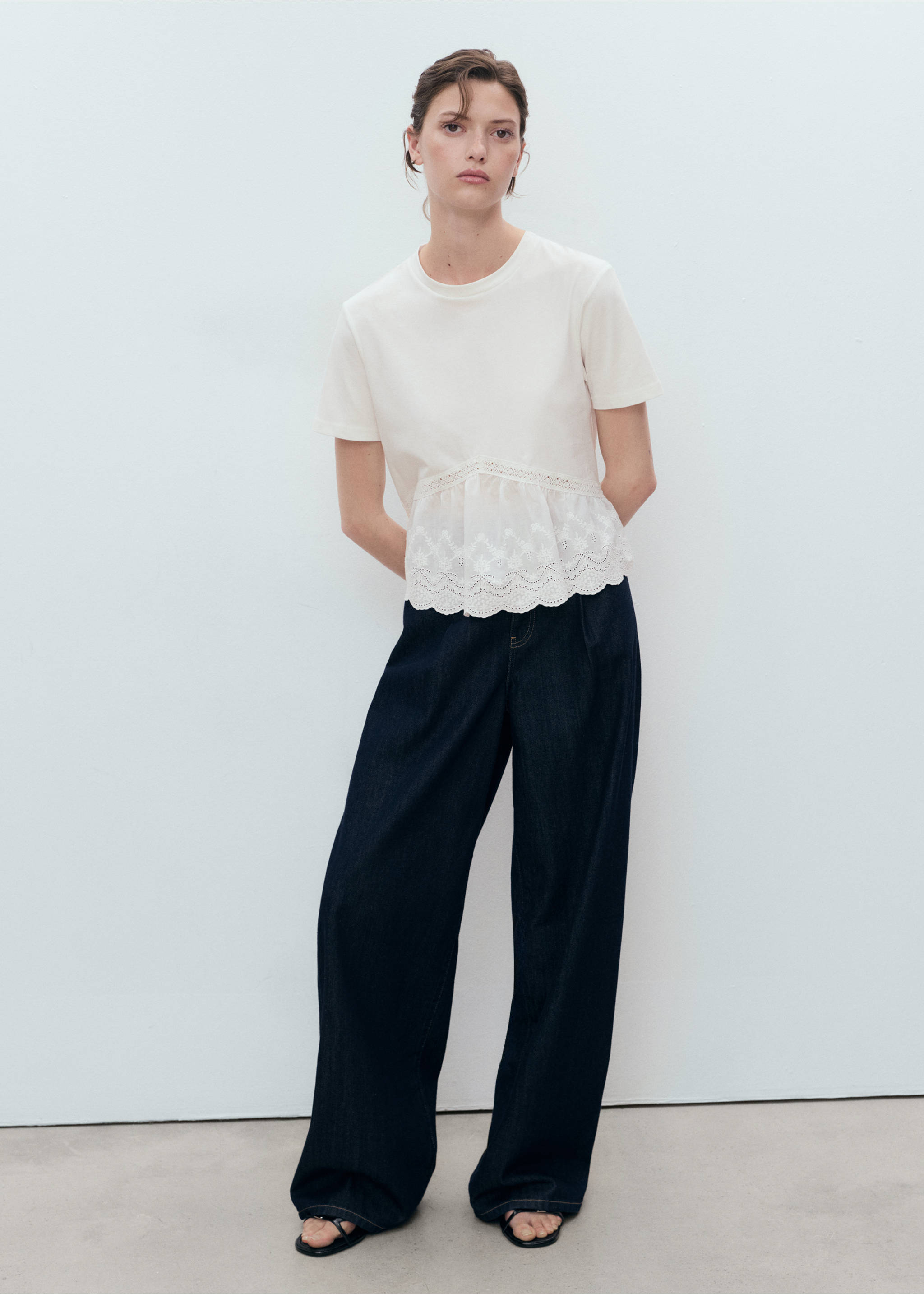 Embroidered ruffle t-shirt - General plane, Off White. Ref: 17051212-00.