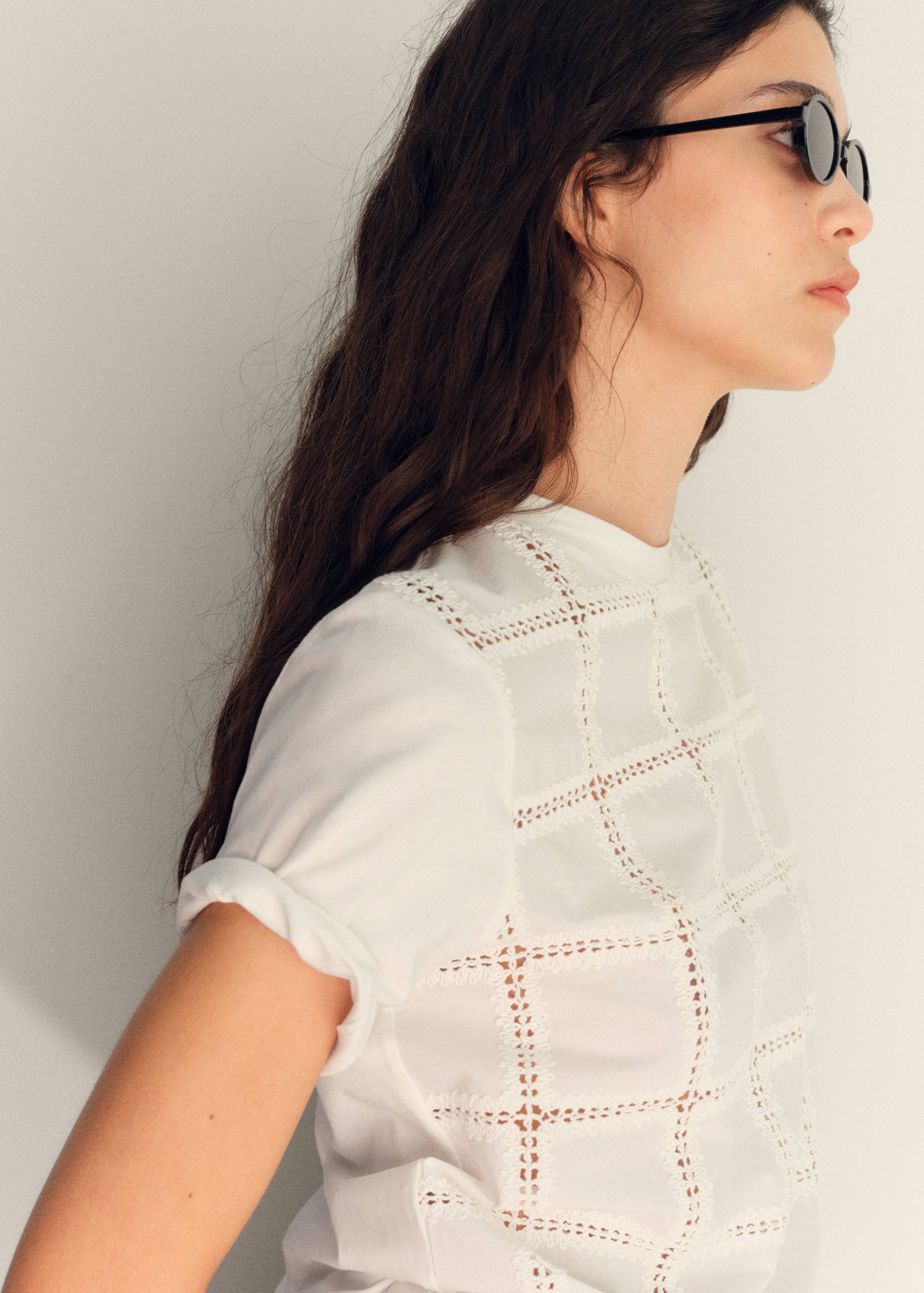 T-shirt met geborduurde details - Middenvlak