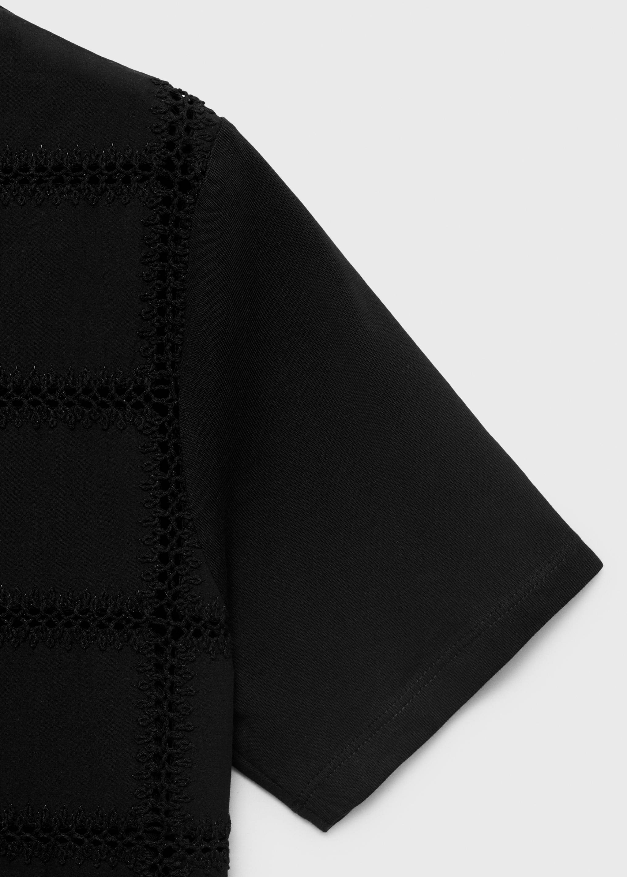 T-shirt met geborduurde details - Detail van het artikel 8