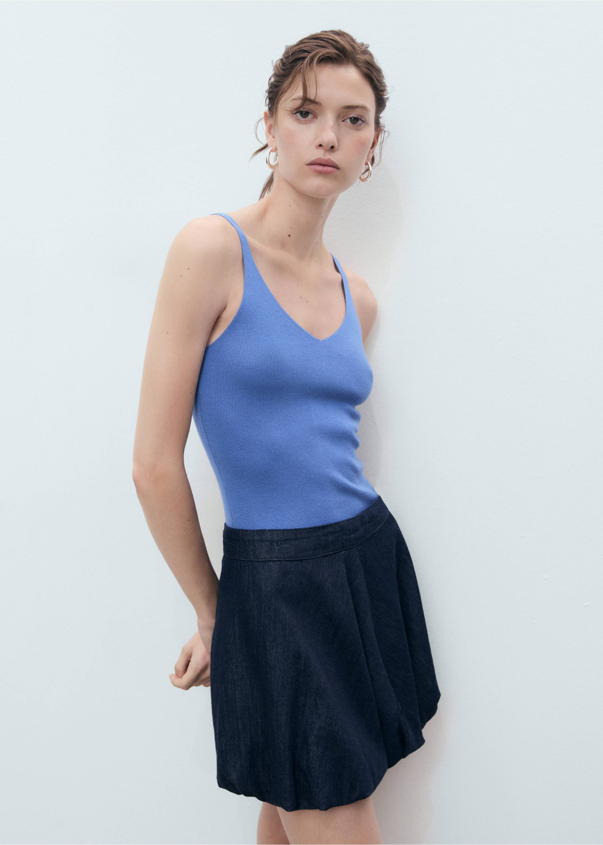 Top maille col V - Plan moyen, Bleu ciel. Ref: 17051217-00.
