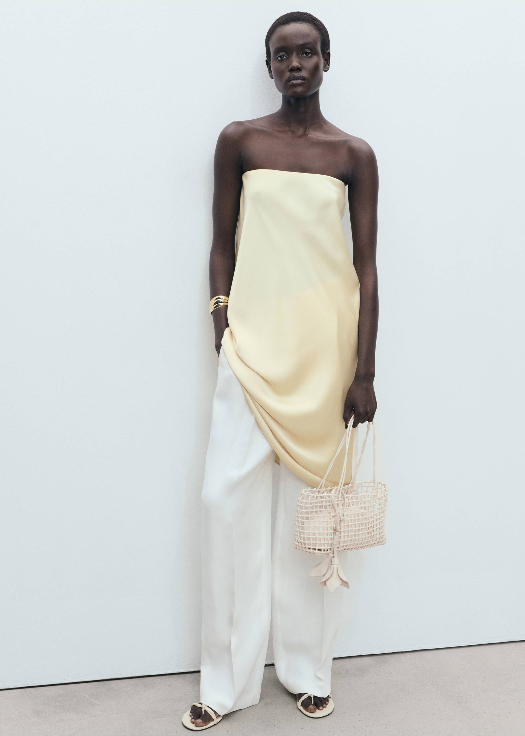 Clauer efecte pell flors - Pla general, Blanc trencat. Ref: 17051219-00.