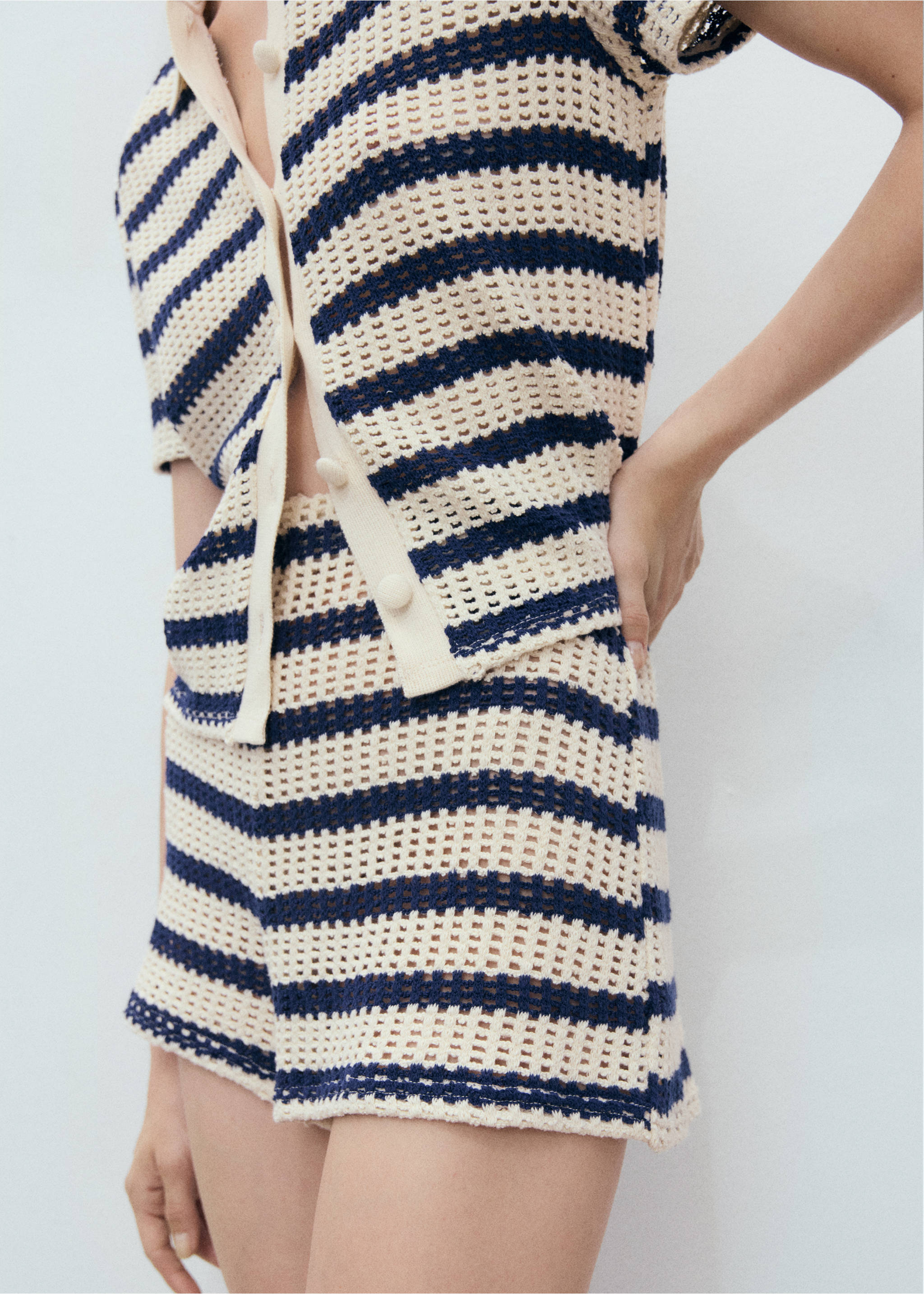 Striped crochet shorts - Details of the article 3, Navy. Ref: 17051220-00.