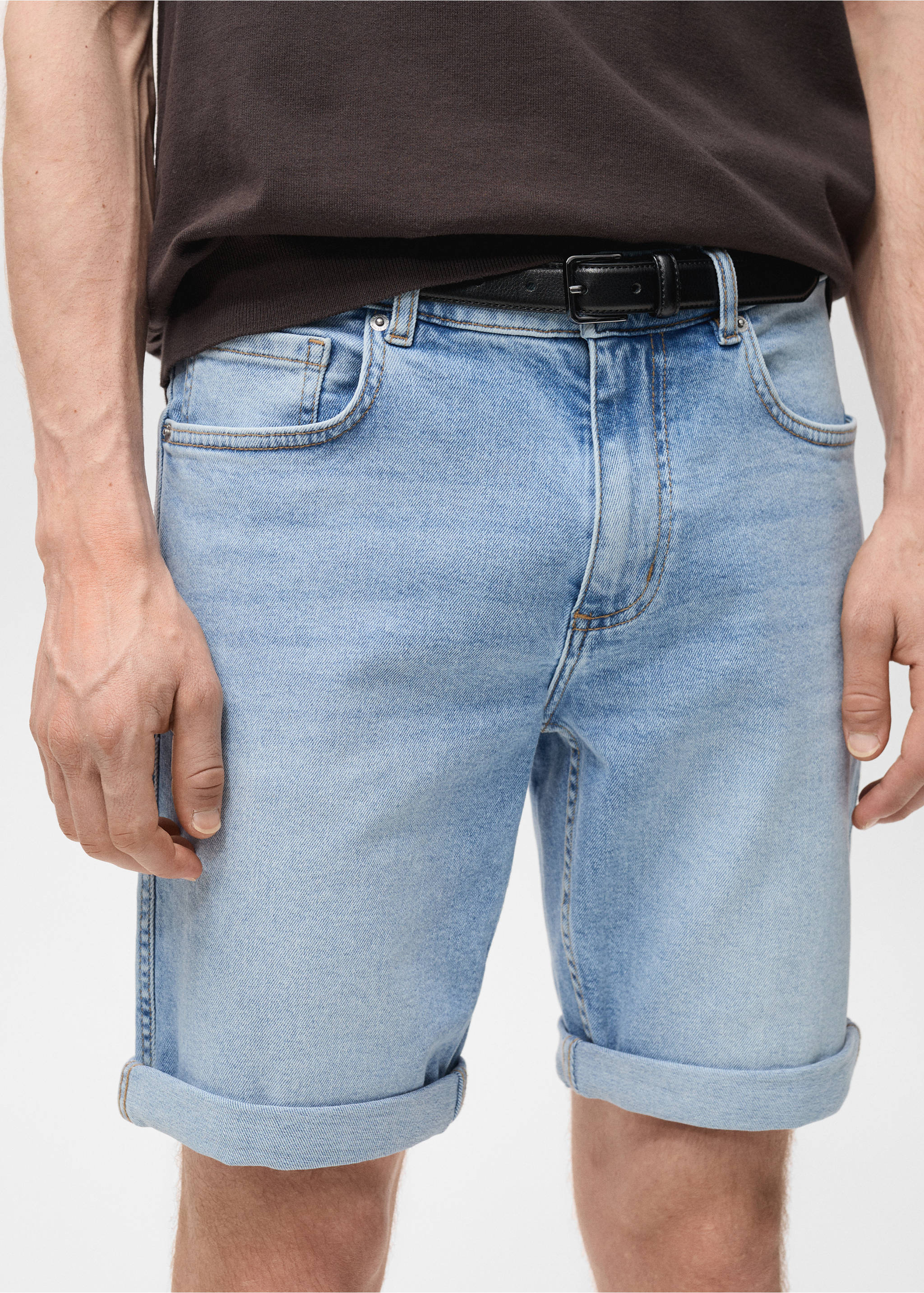 Bermuda en jean slim fit - Détail de l'article 1, Bleu moyen. Ref: 17051221-00.