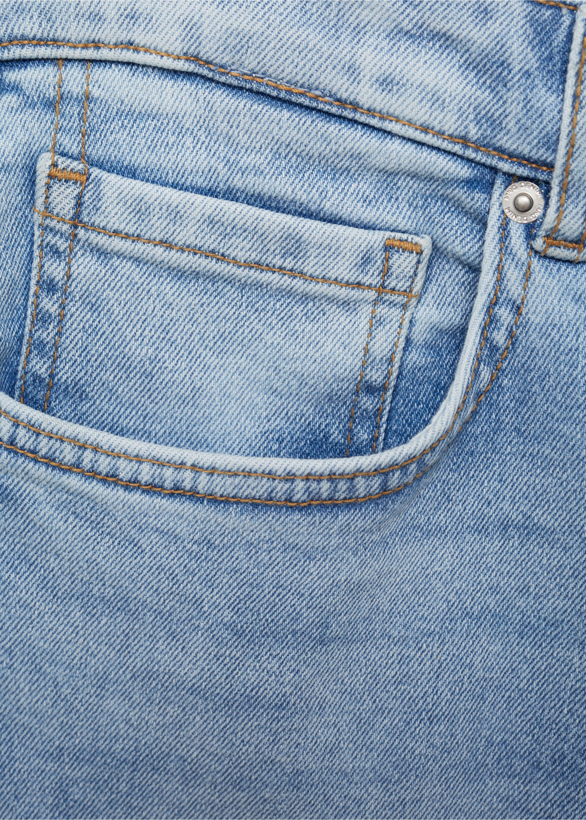 Bermuda en jean slim fit - Détail de l'article 8, Bleu moyen. Ref: 17051221-00.