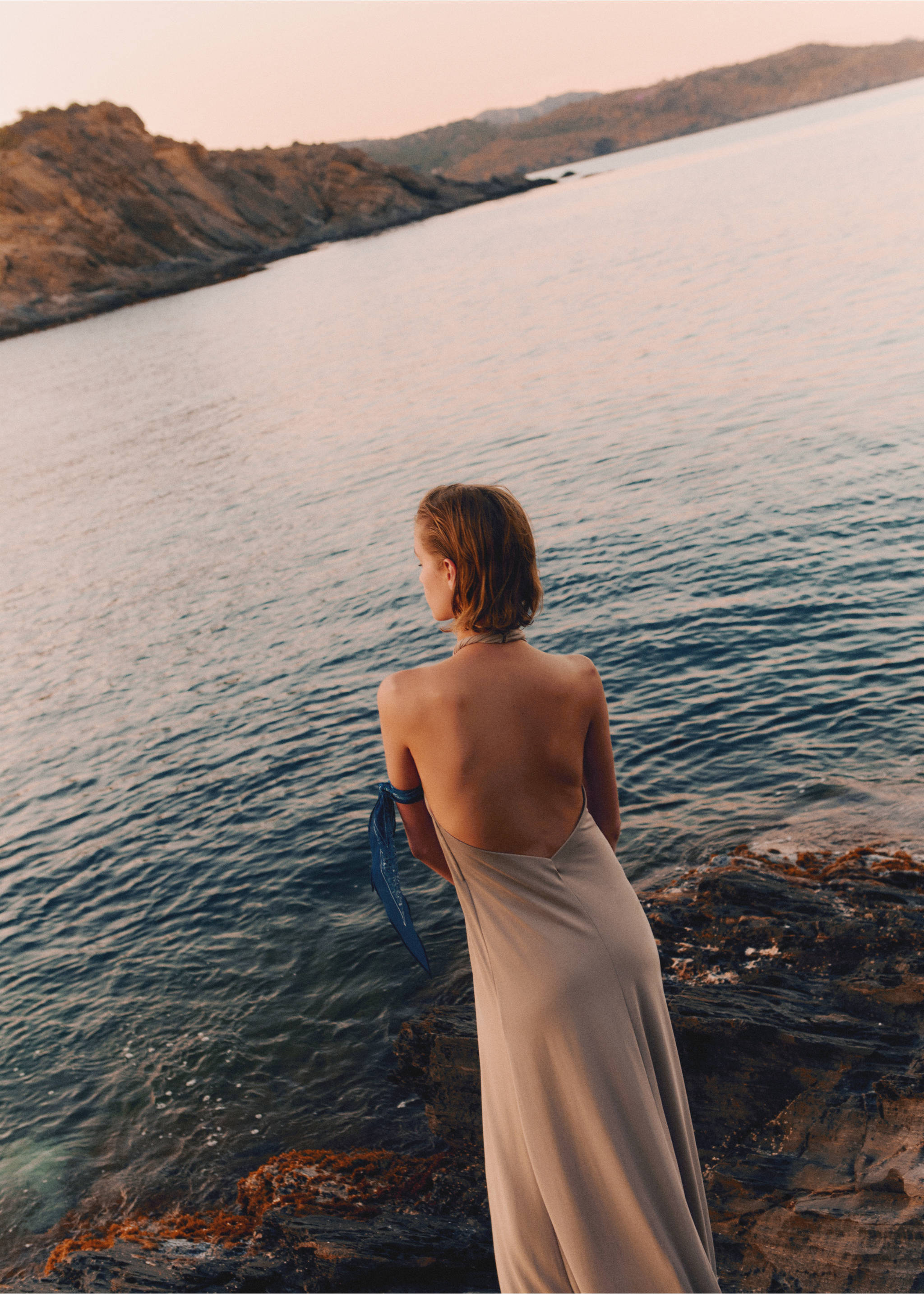 Long halter wrap dress - Details of the article 2, Light/Pastel Grey. Ref: 17051245-00.
