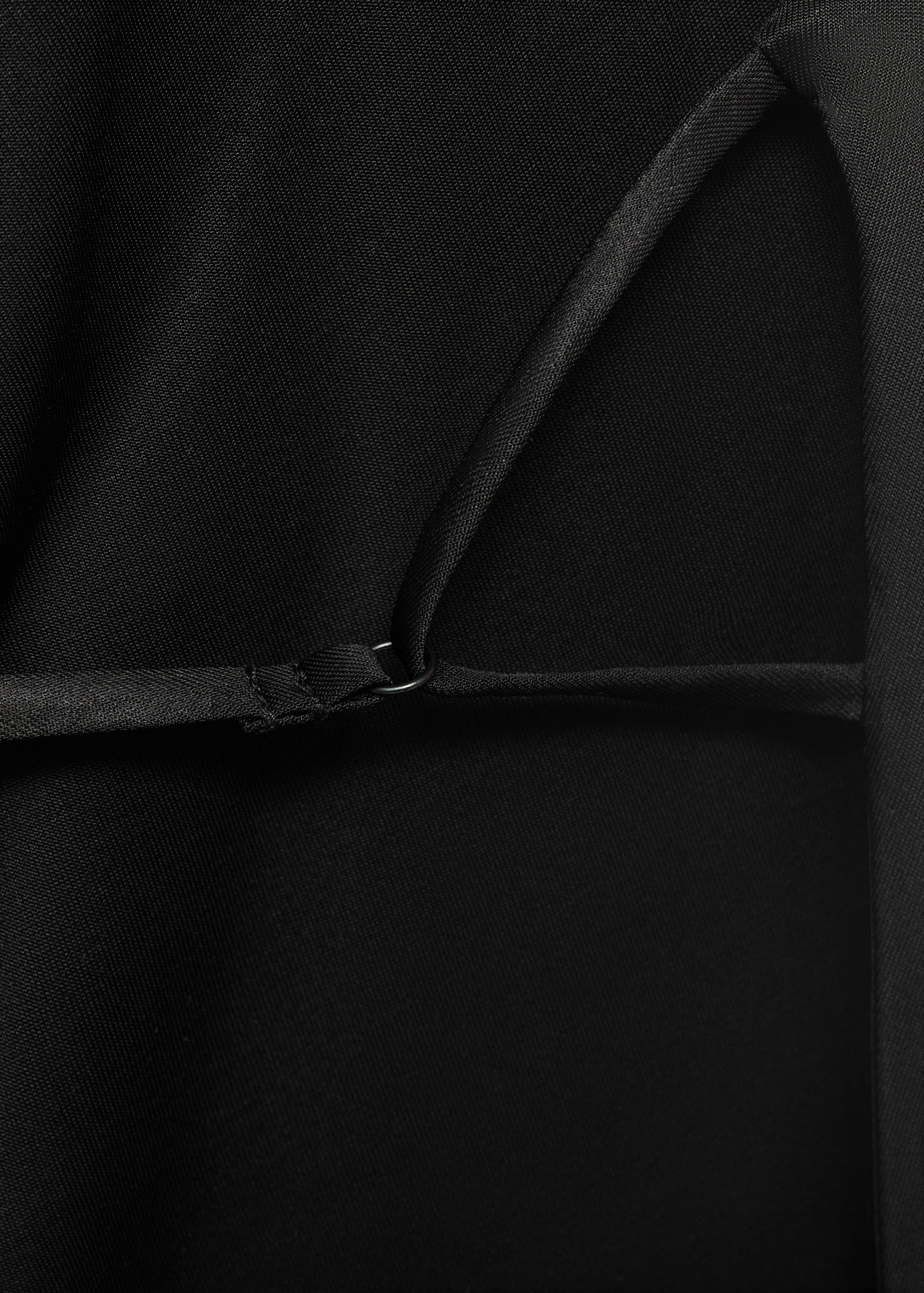 Draperad klänning med bar rygg - Detaljer om artikeln 0