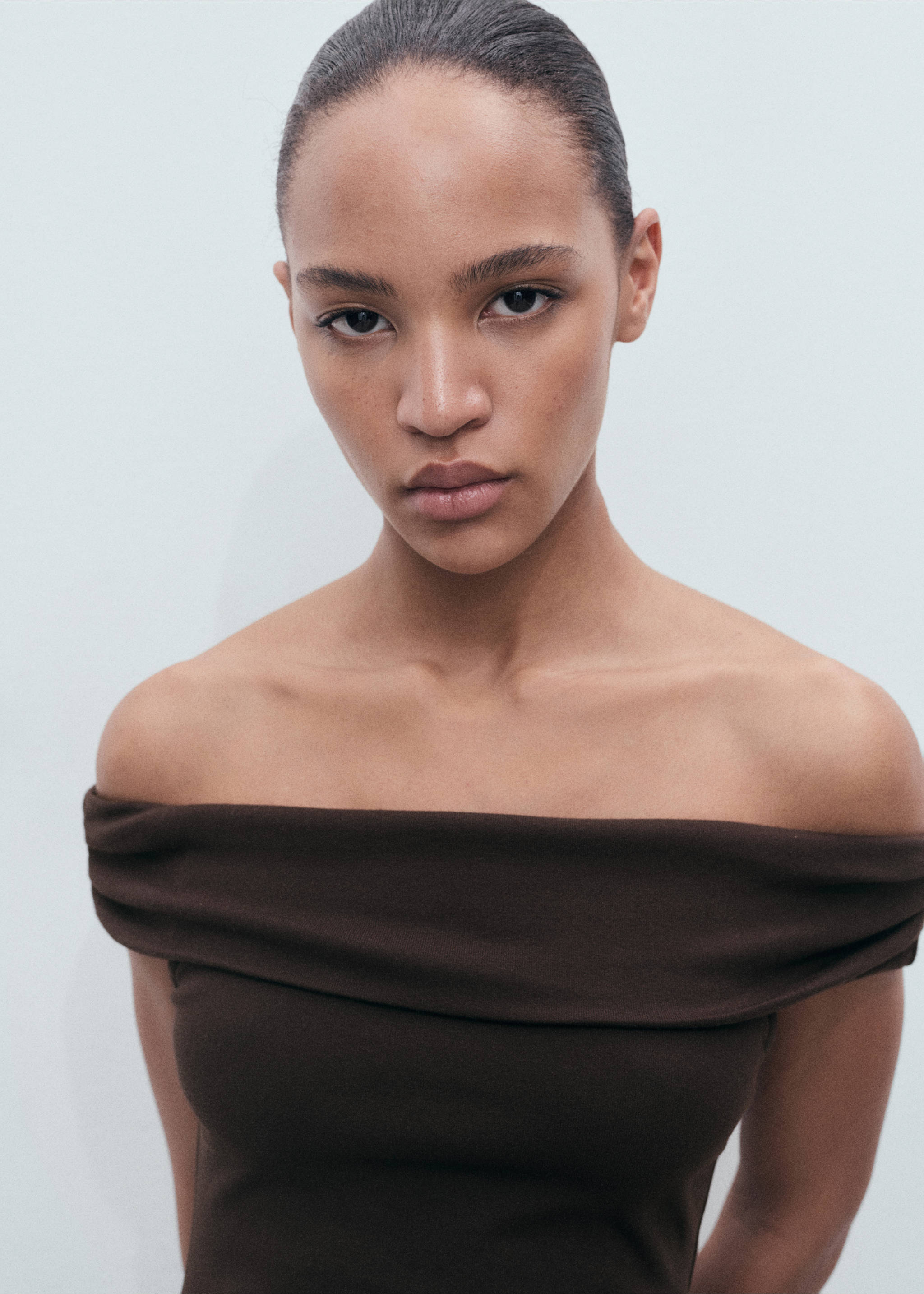 Strapless dress - Details of the article 1, Brown. Ref: 17051261-00.