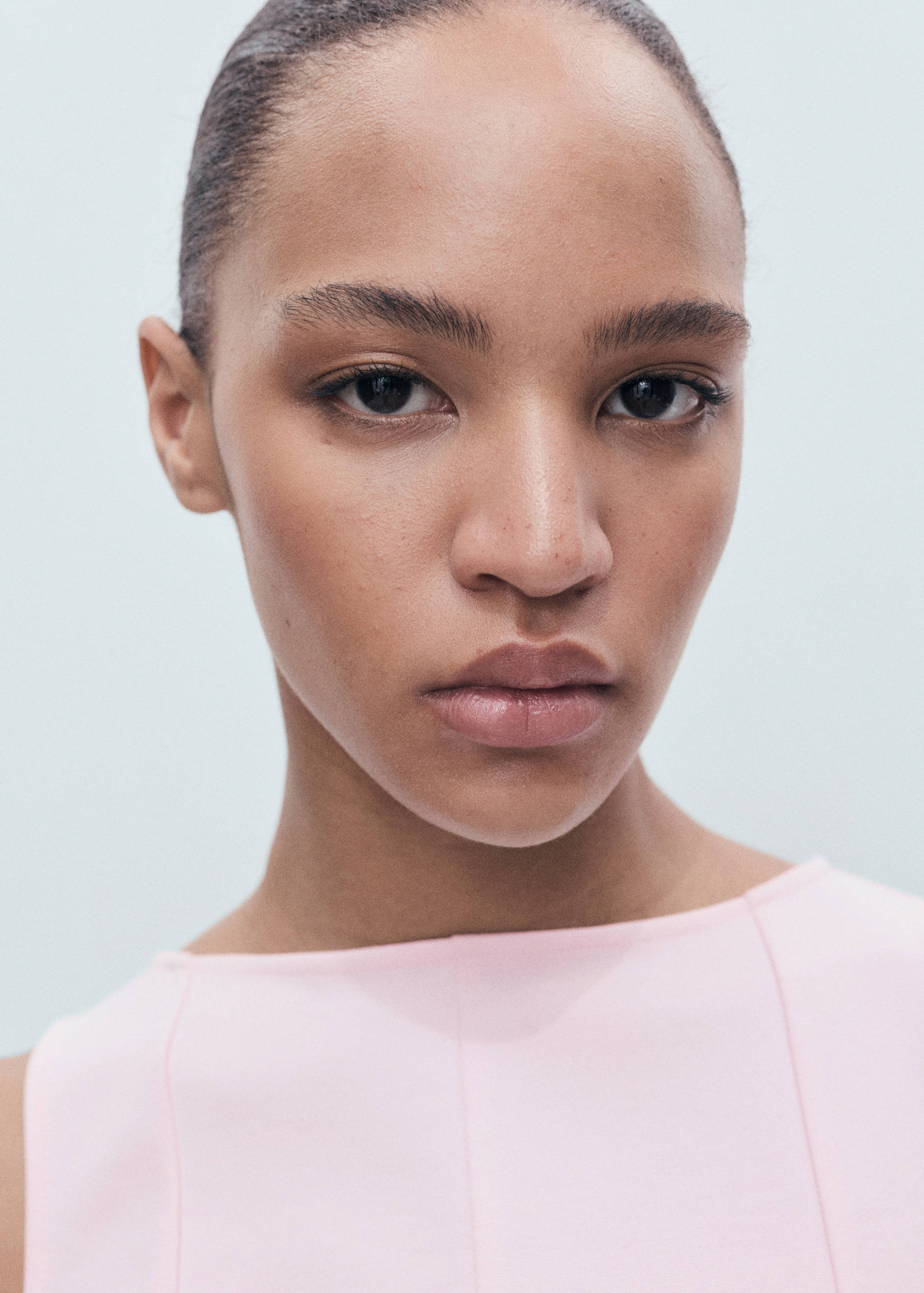 Peplum top with seam detail - Details of the article 1