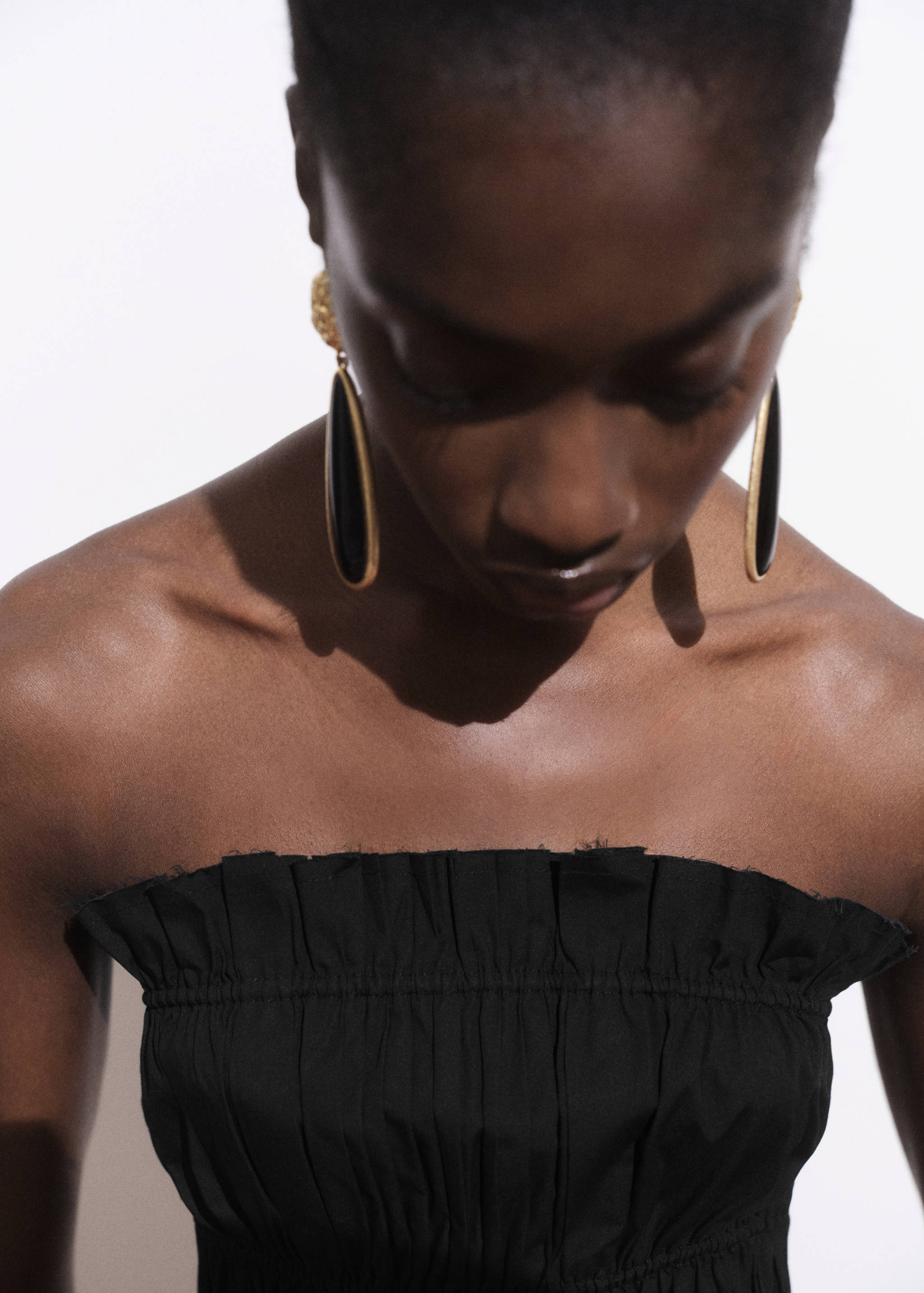 Ruched strapless top - Details of the article 1