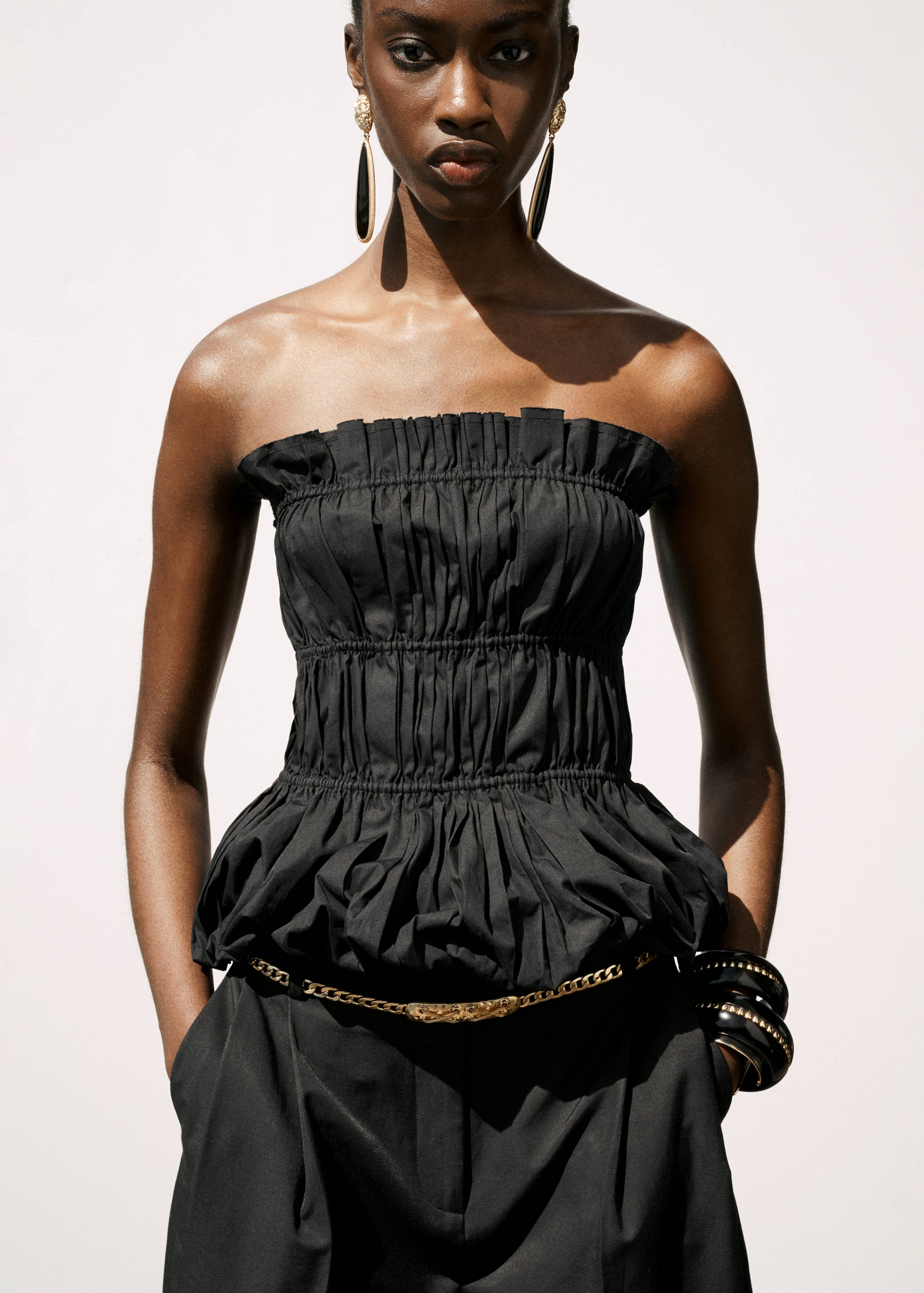 Ruched strapless top - Details of the article 3