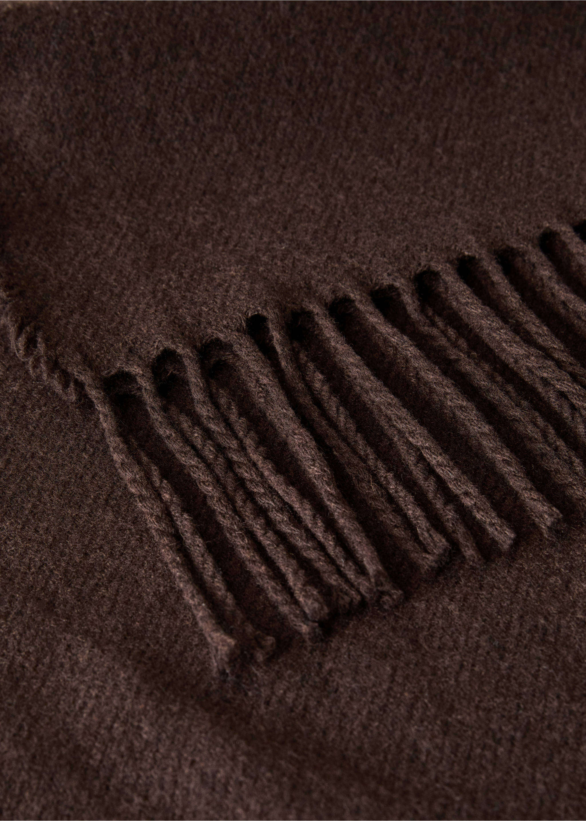 Couverture en laine mélangée avec franges - Détail de l'article 1, Chocolat. Ref: 17051271-00.