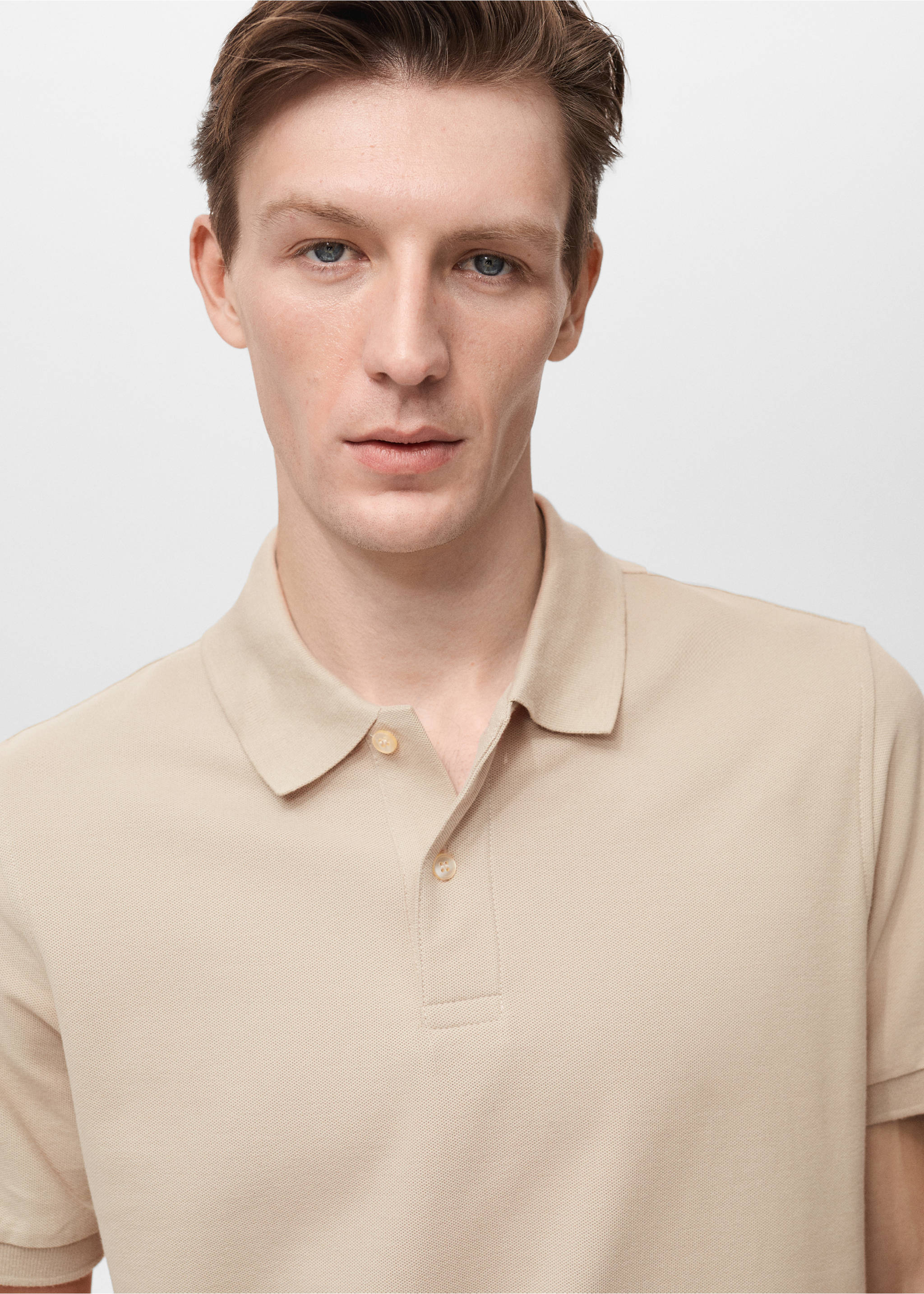 Regular-fit cotton piqué polo shirt - Details of the article 1, Ecru. Ref: 17051273-00.