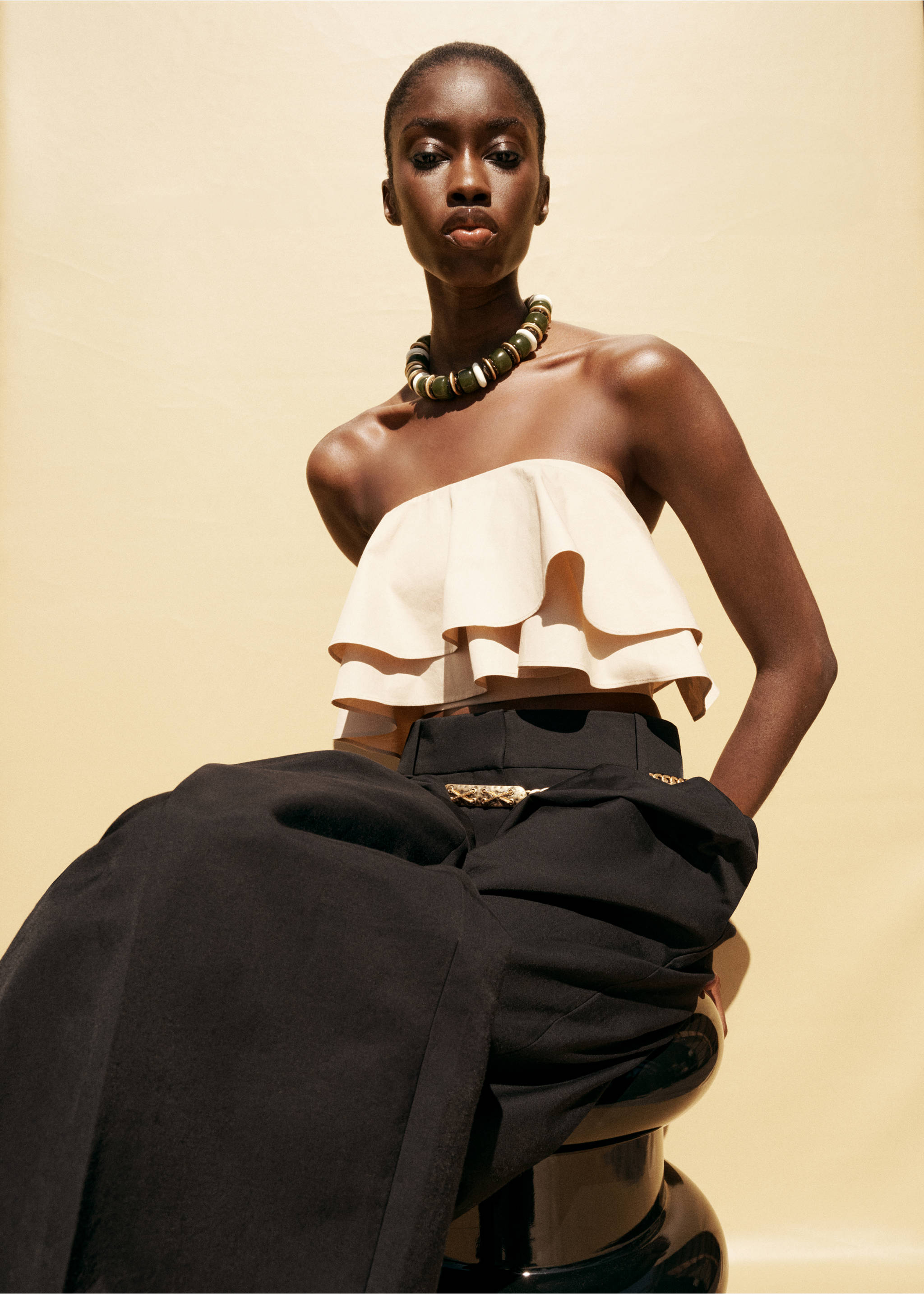 Strapless top with ruffles - Details of the article 7, Beige. Ref: 17051274-00.