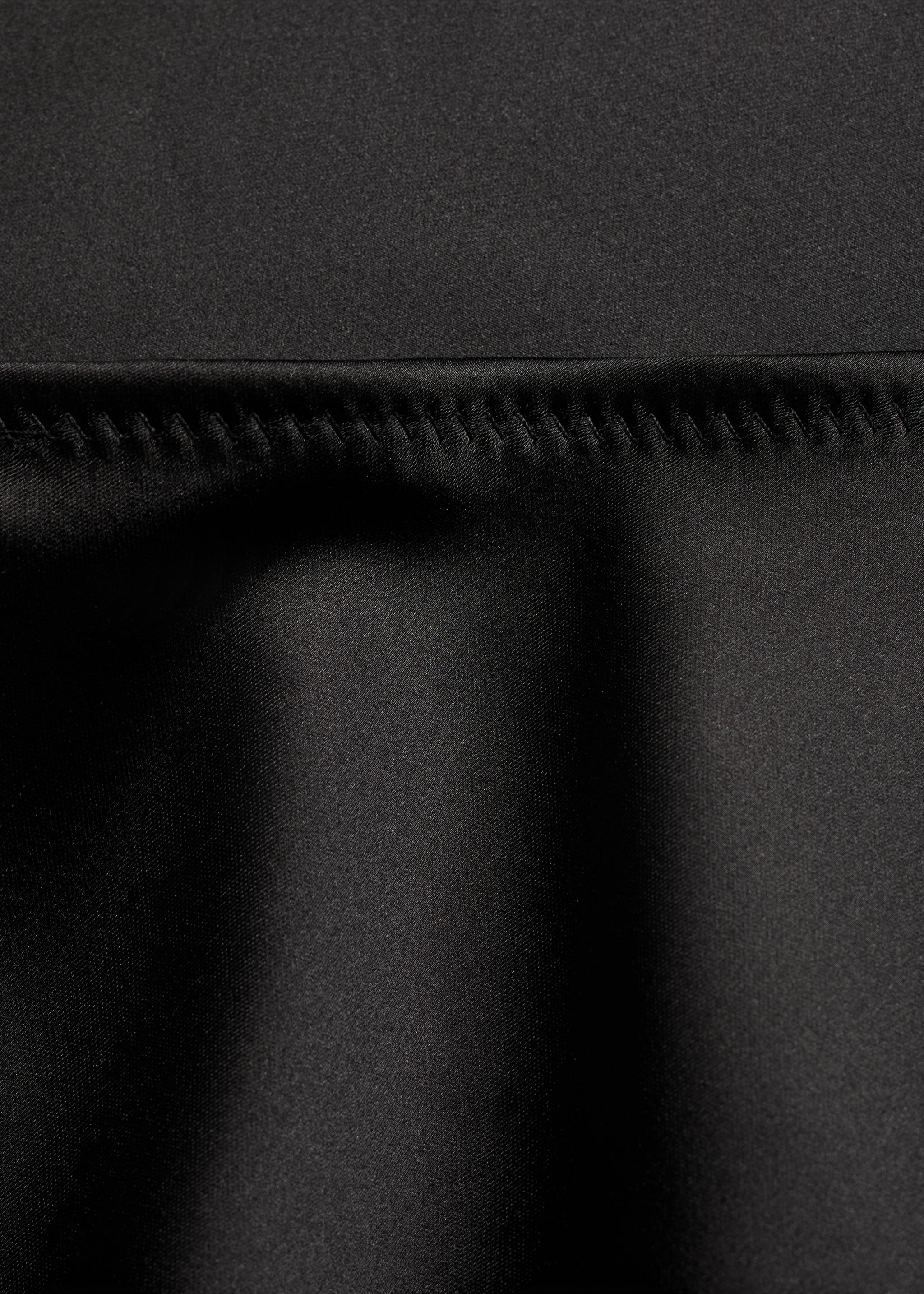 Faldilla llarga setinada - Detall de l'article 8, Negre. Ref: 17051288-00.