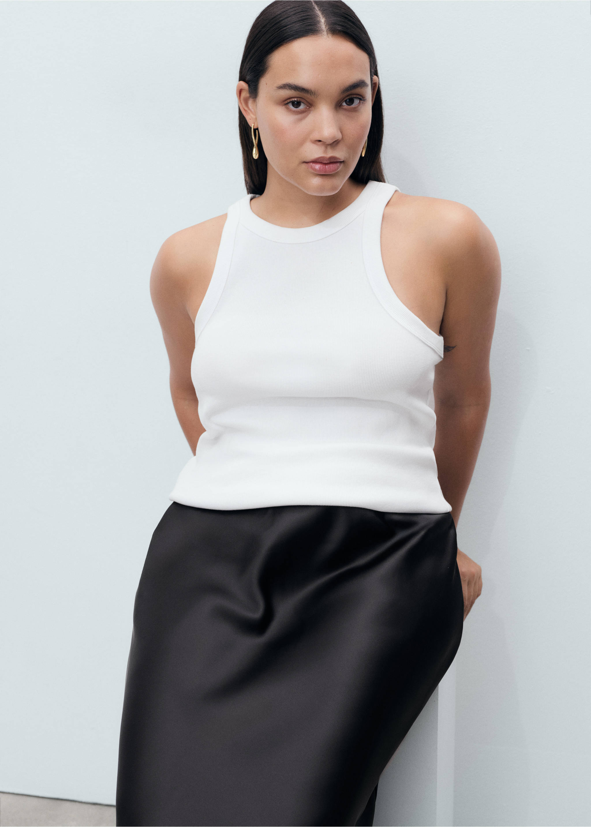 Faldilla llarga setinada - Detall de l'article 5, Negre. Ref: 17051288-00.