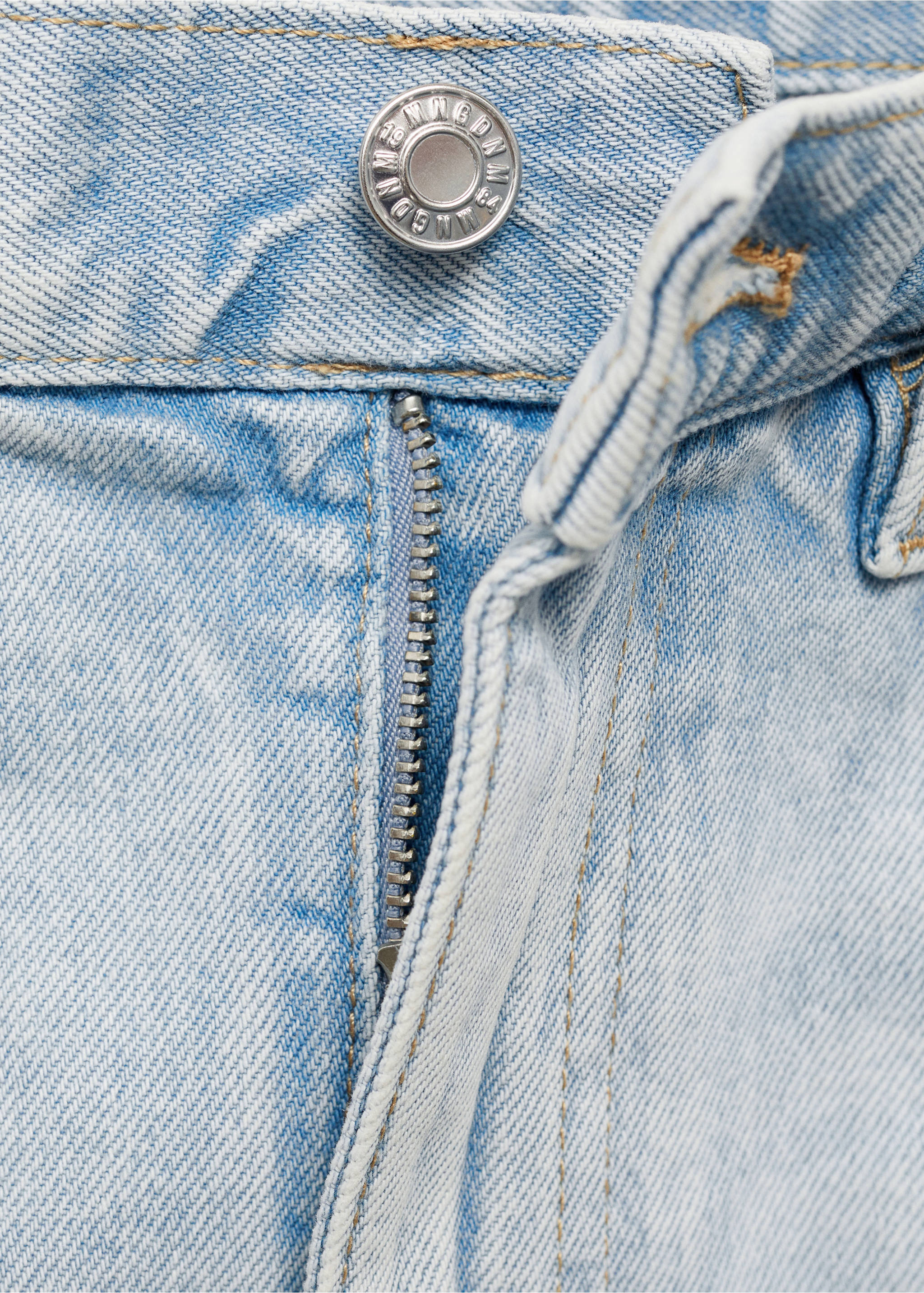 Denim skirt with frayed hem - Details of the article 8, Light Blue. Ref: 17051520-00.