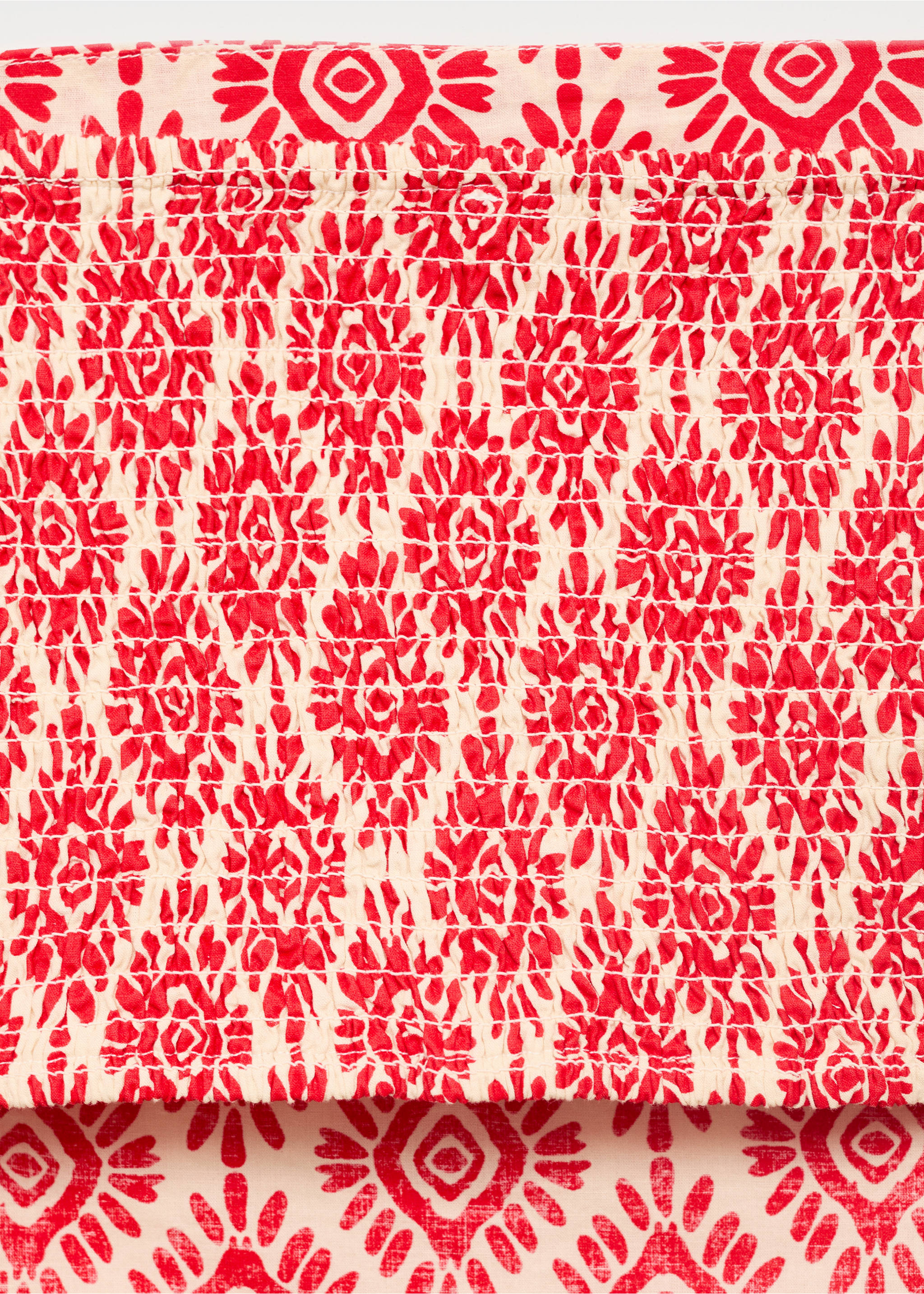 Printed V-neck top - Details of the article 0, Red. Ref: 17052533-00.
