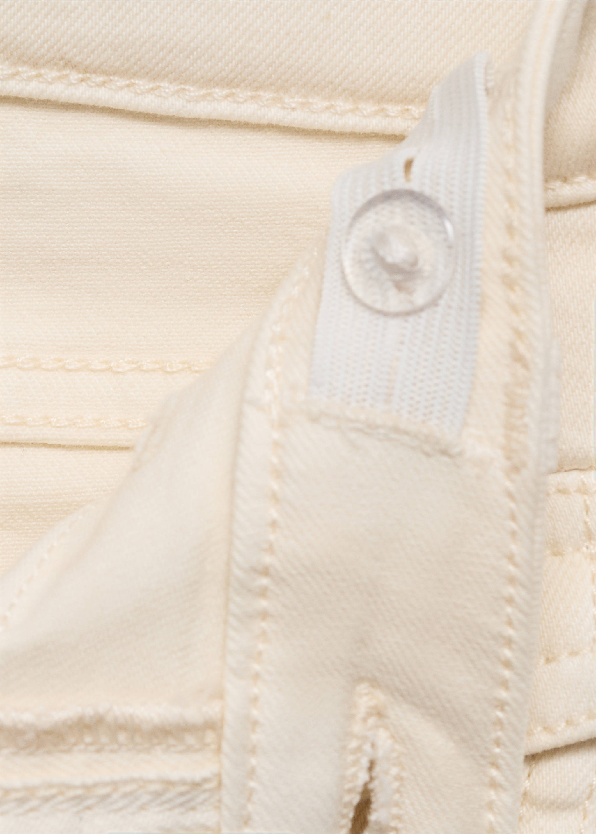 Jeans flare bolsillos - Detalle del artículo 8, Crudo. Ref: 17052535-00.
