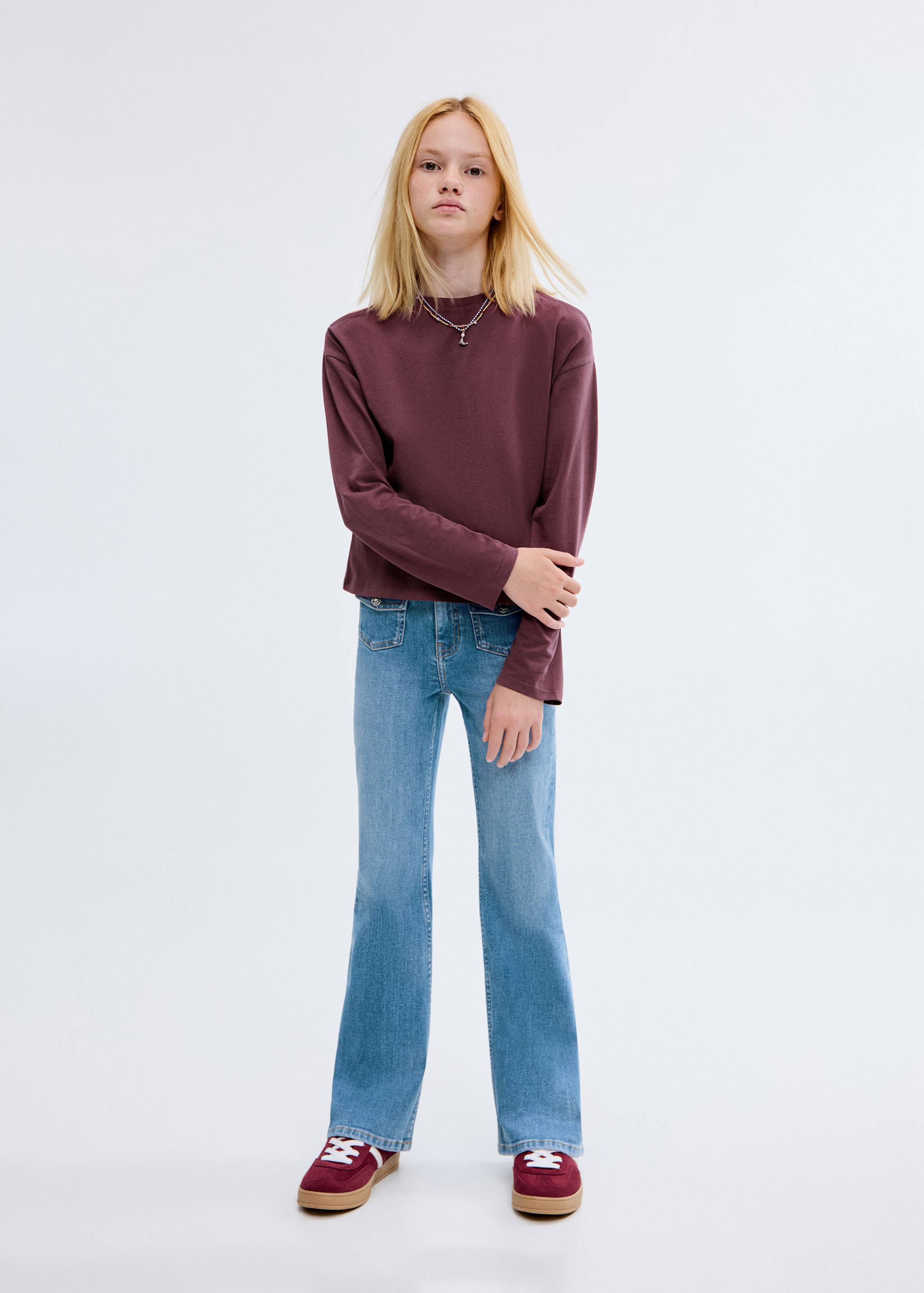 Jeans flare bolsillos - Plano general