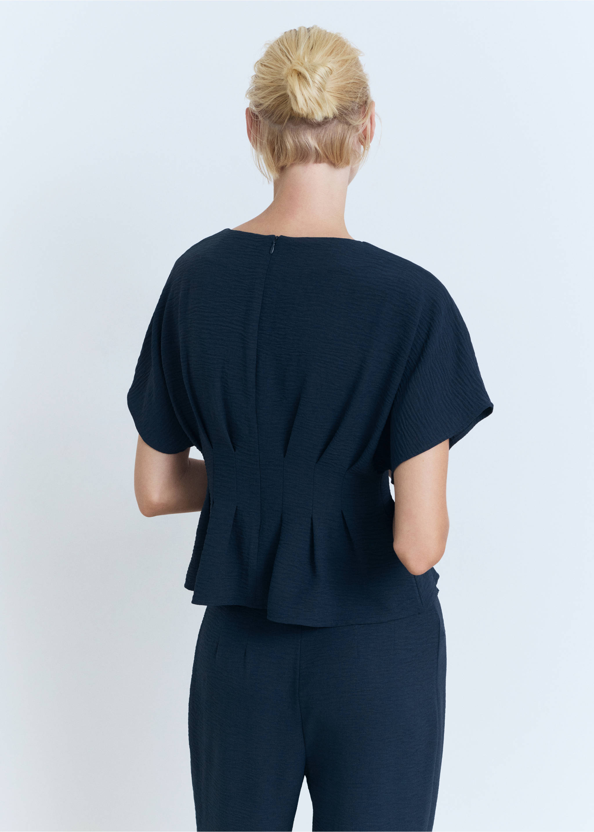 Fitted peplum blouse - Reverse of the article, Navy. Ref: 17052536-00.