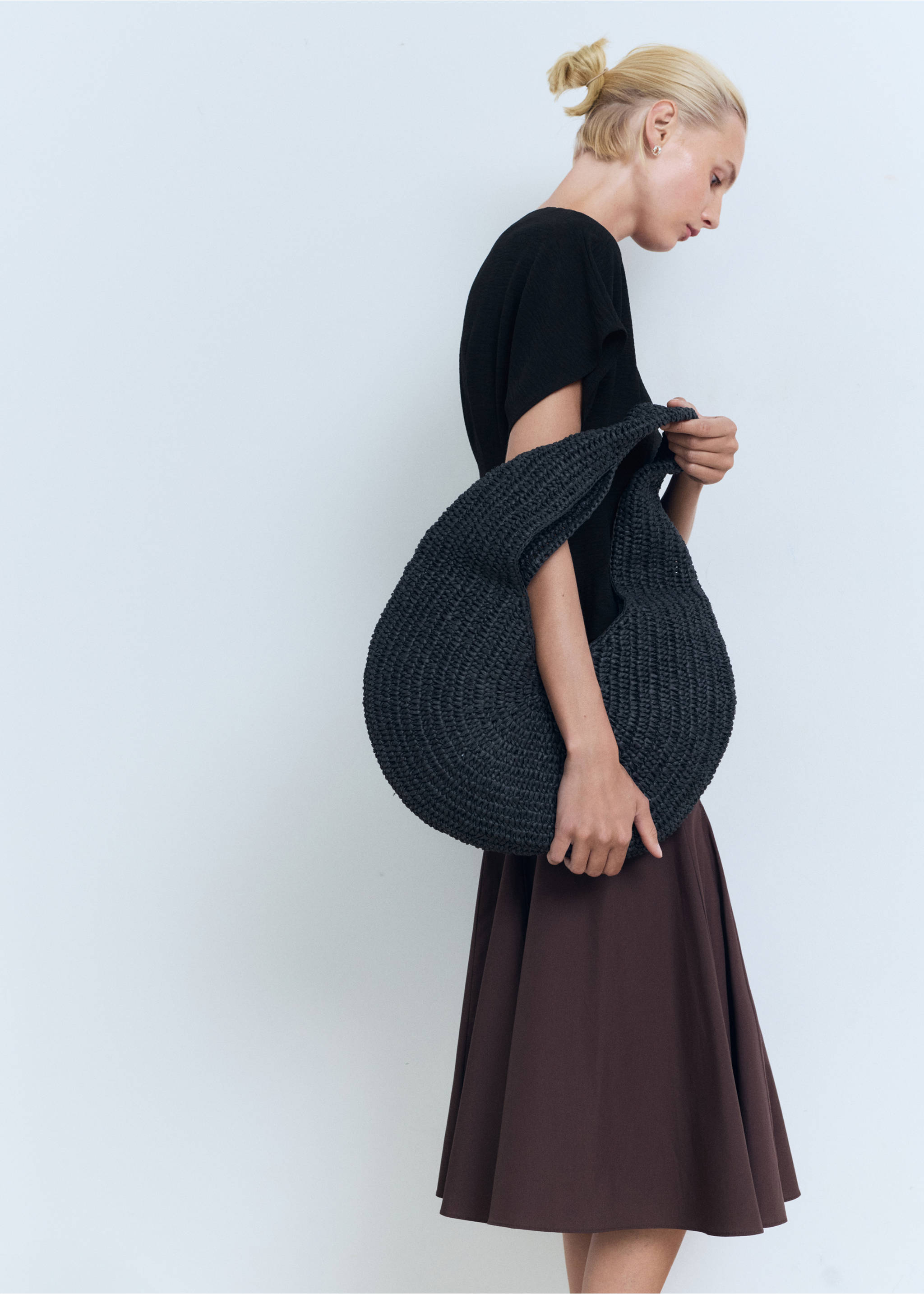 Taillierte Peplum-Bluse - Detail des Artikels 2, Schwarz. Ref: 17052536-00.