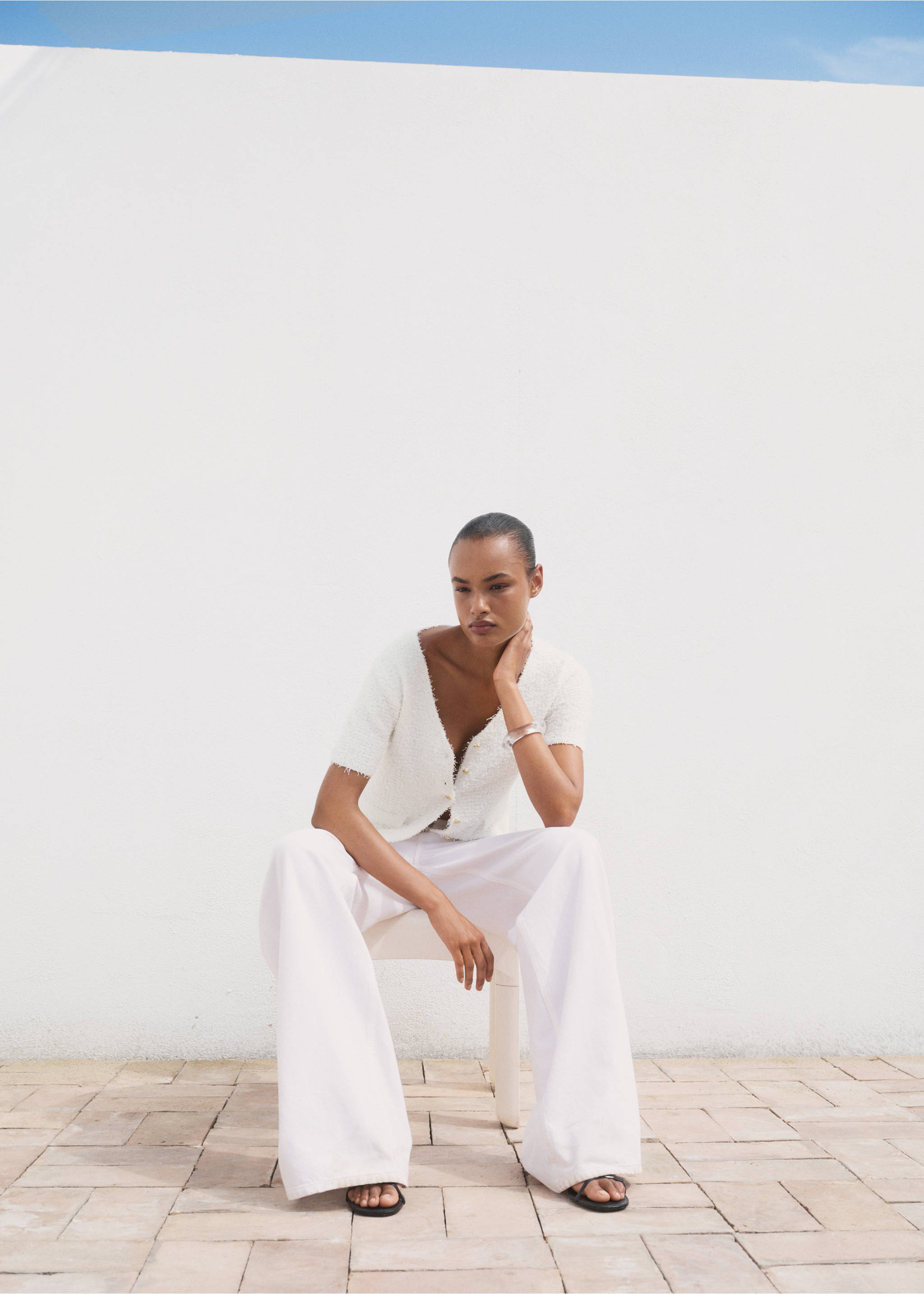 Short-sleeved bouclé cardigan - Details of the article 2, White. Ref: 17052903-00.