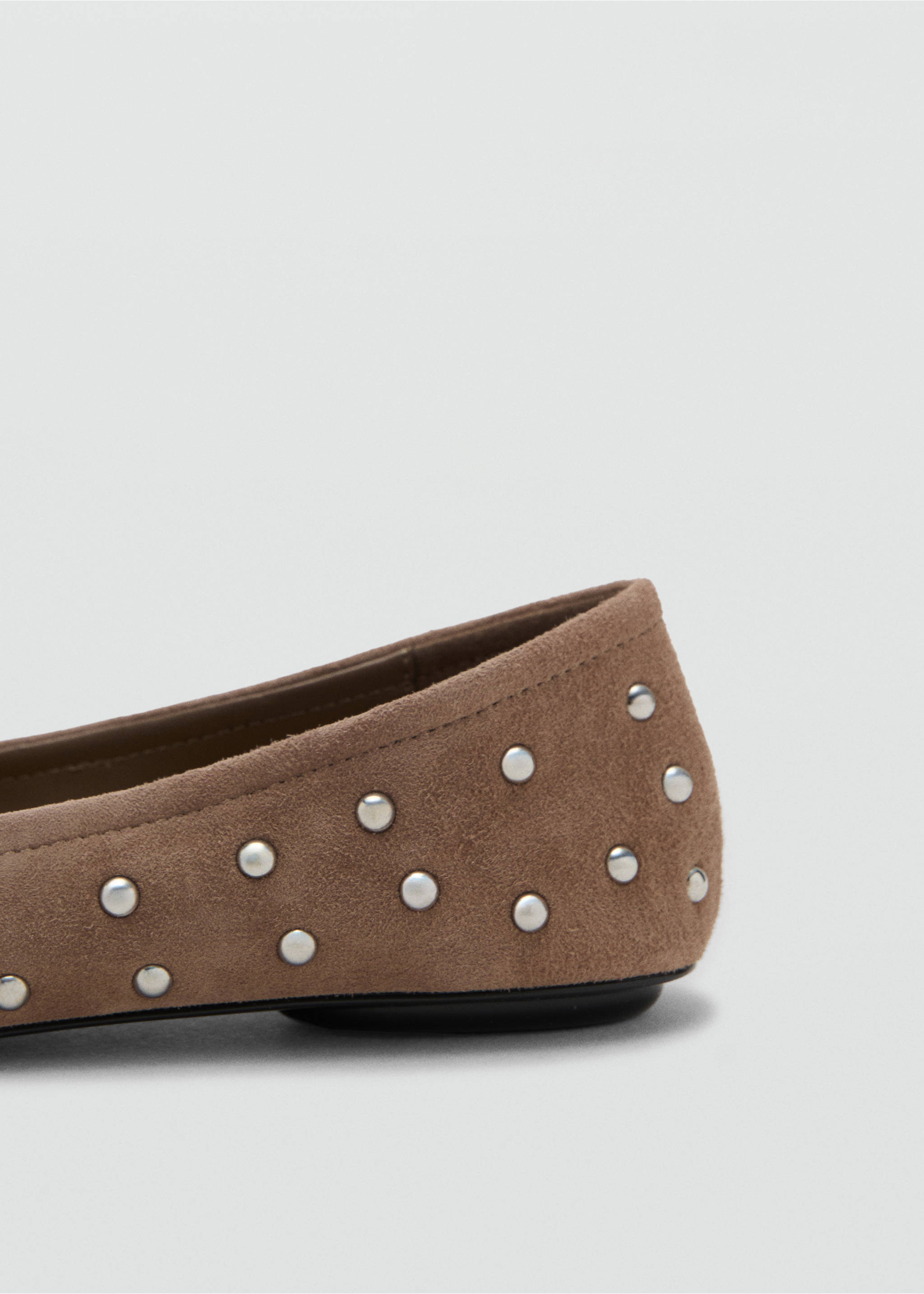 Studded leather ballet flats - Details of the article 1, Sand. Ref: 17052918-00.