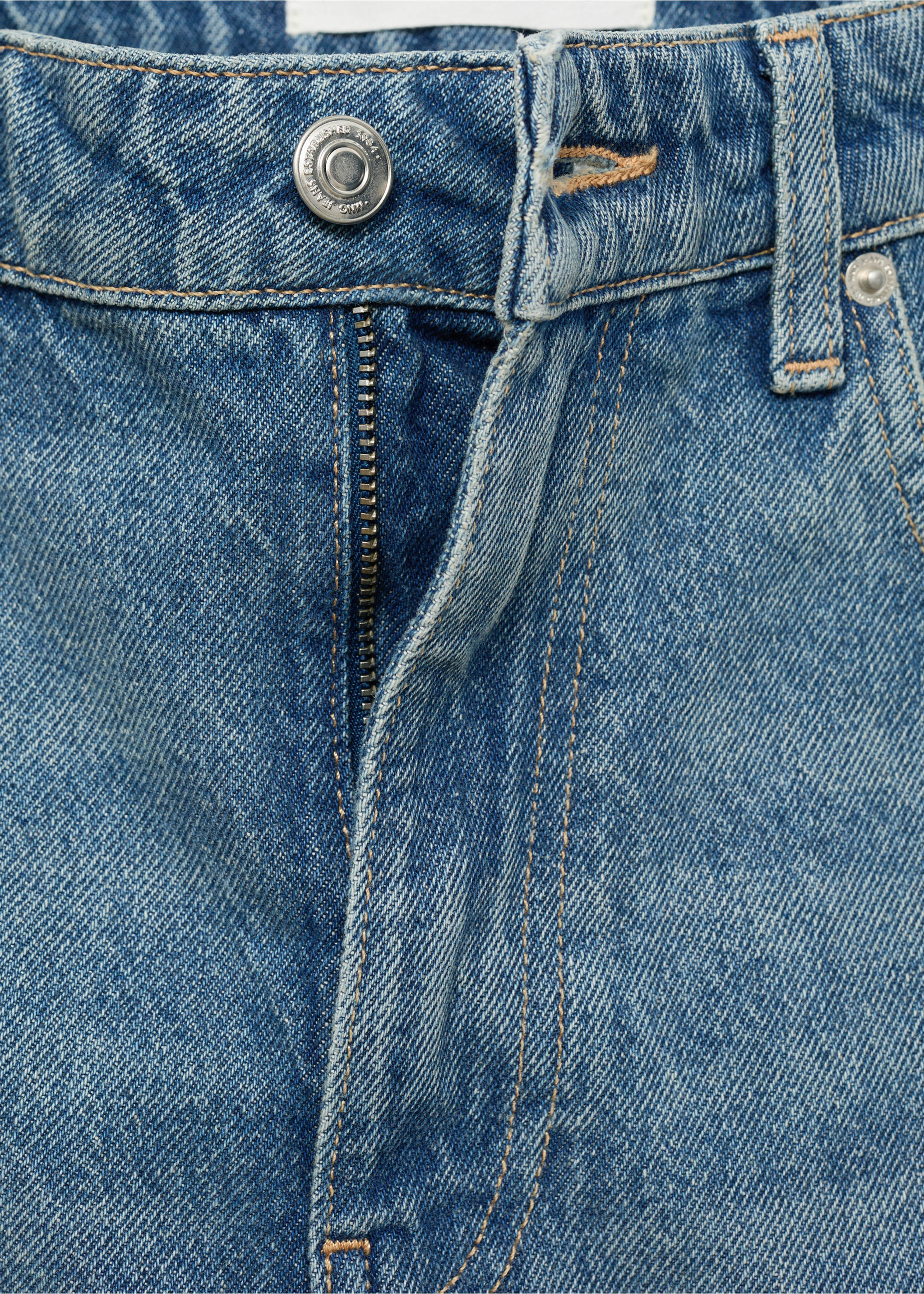 Gerade Jeans mit mittlerem Bund - Detail des Artikels 8, Mittelblau. Ref: 17053320-00.