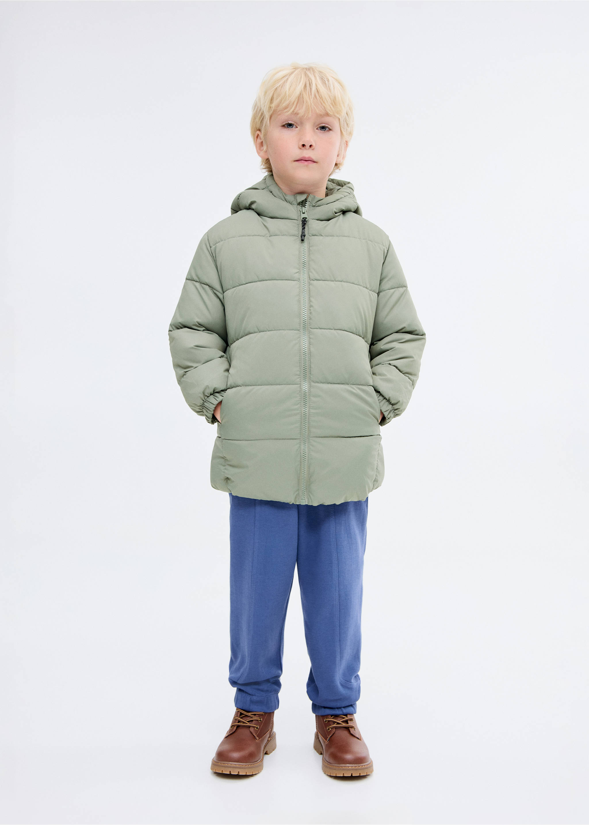 Lange gewatteerde anorak met capuchon - Detail van het artikel 2, Pastelgroen. Ref: 17053791-00.