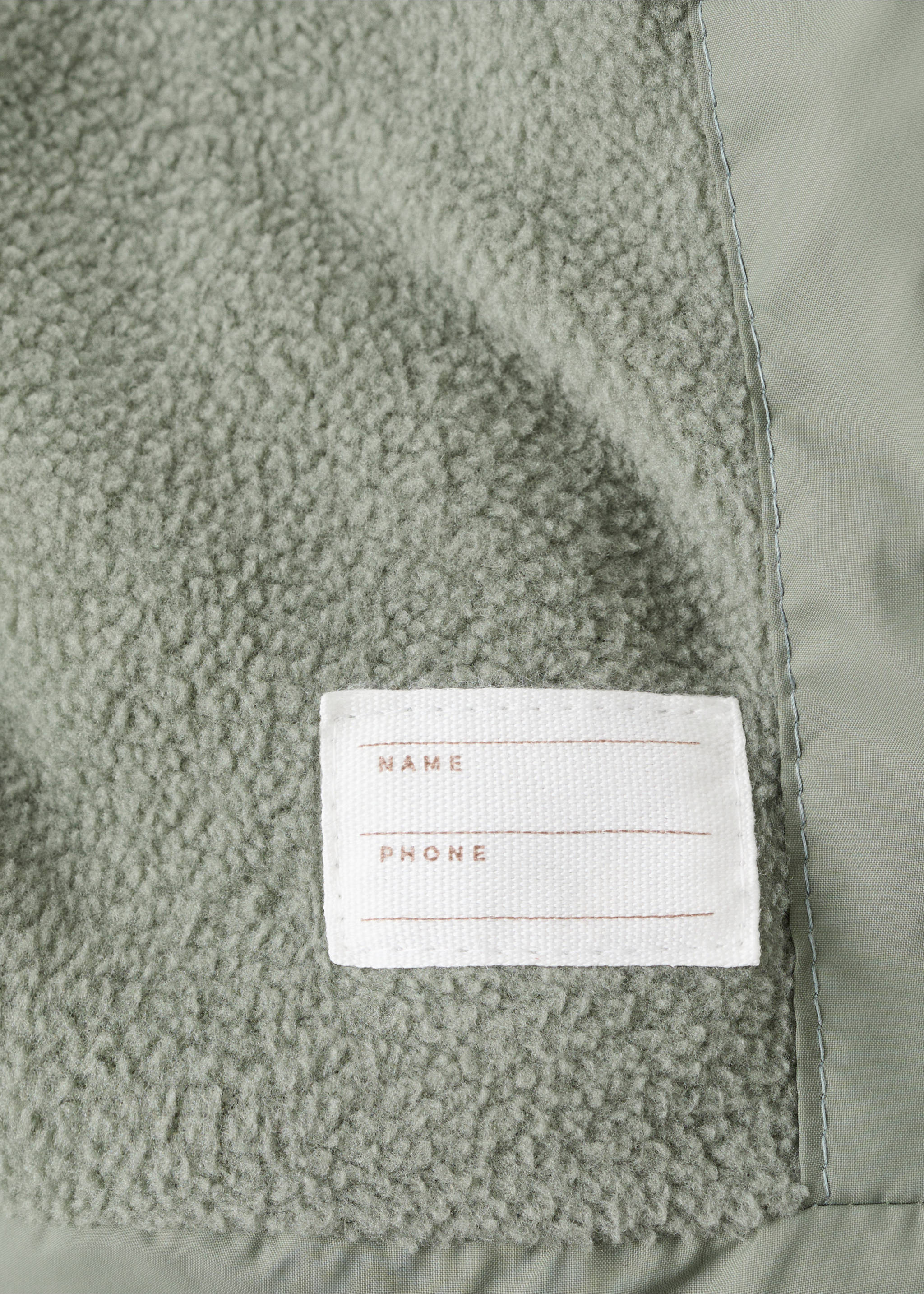 Lange gewatteerde anorak met capuchon - Detail van het artikel 0, Pastelgroen. Ref: 17053791-00.