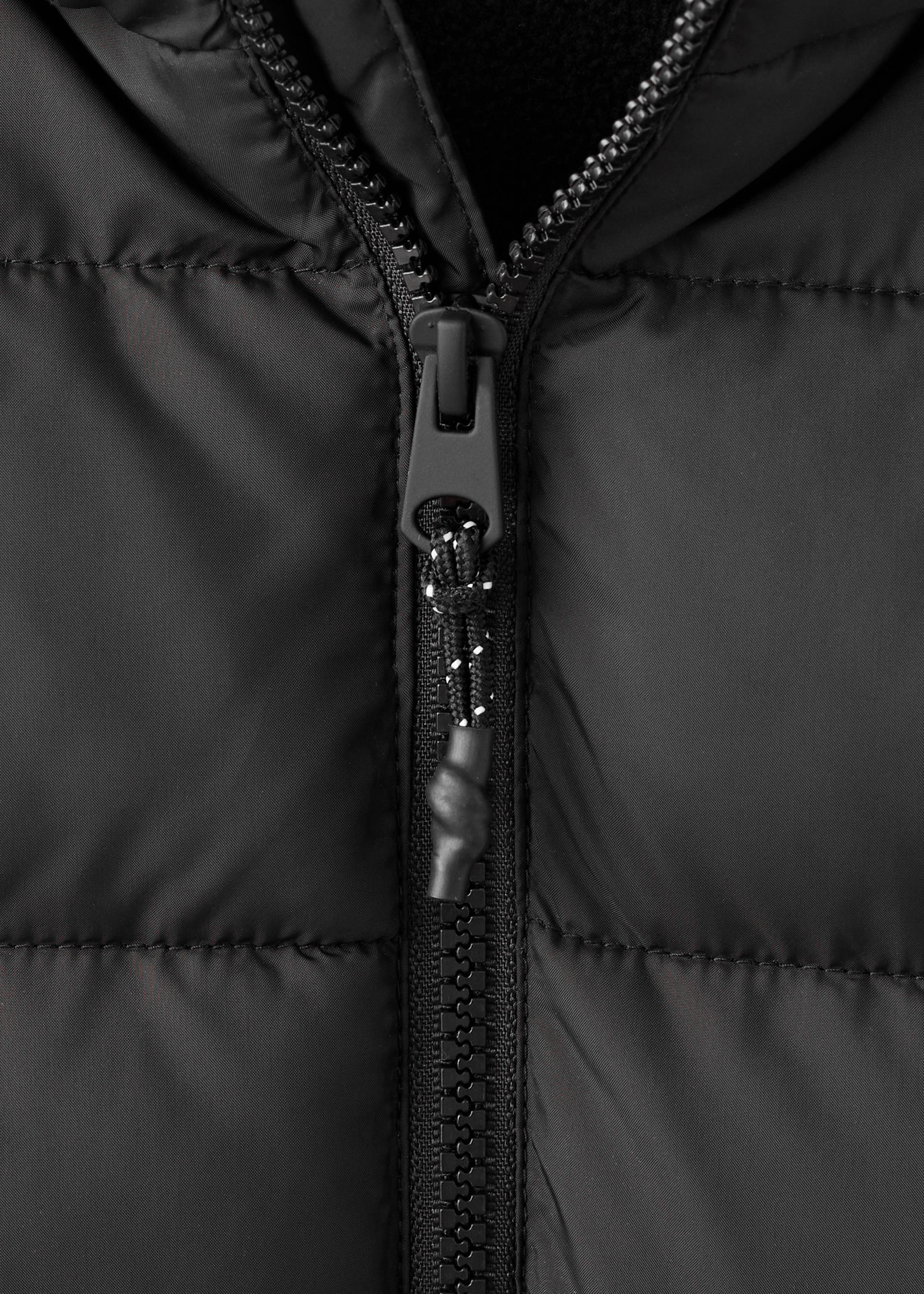 Lange gewatteerde anorak met capuchon - Detail van het artikel 0