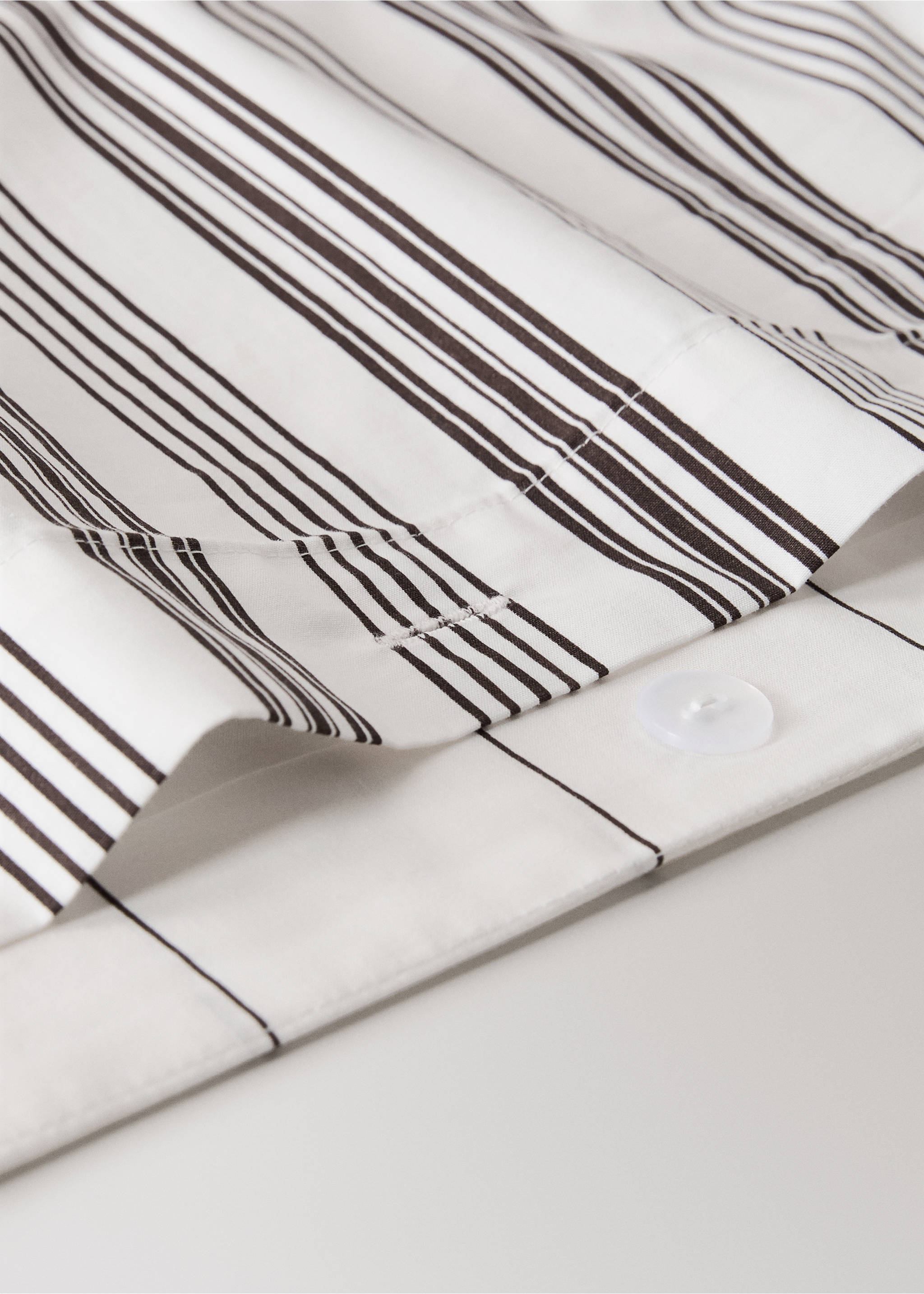 Reversible striped cotton duvet cover for 180/200 cm bed - Details of the article 1, Off White. Ref: 17053813-00.