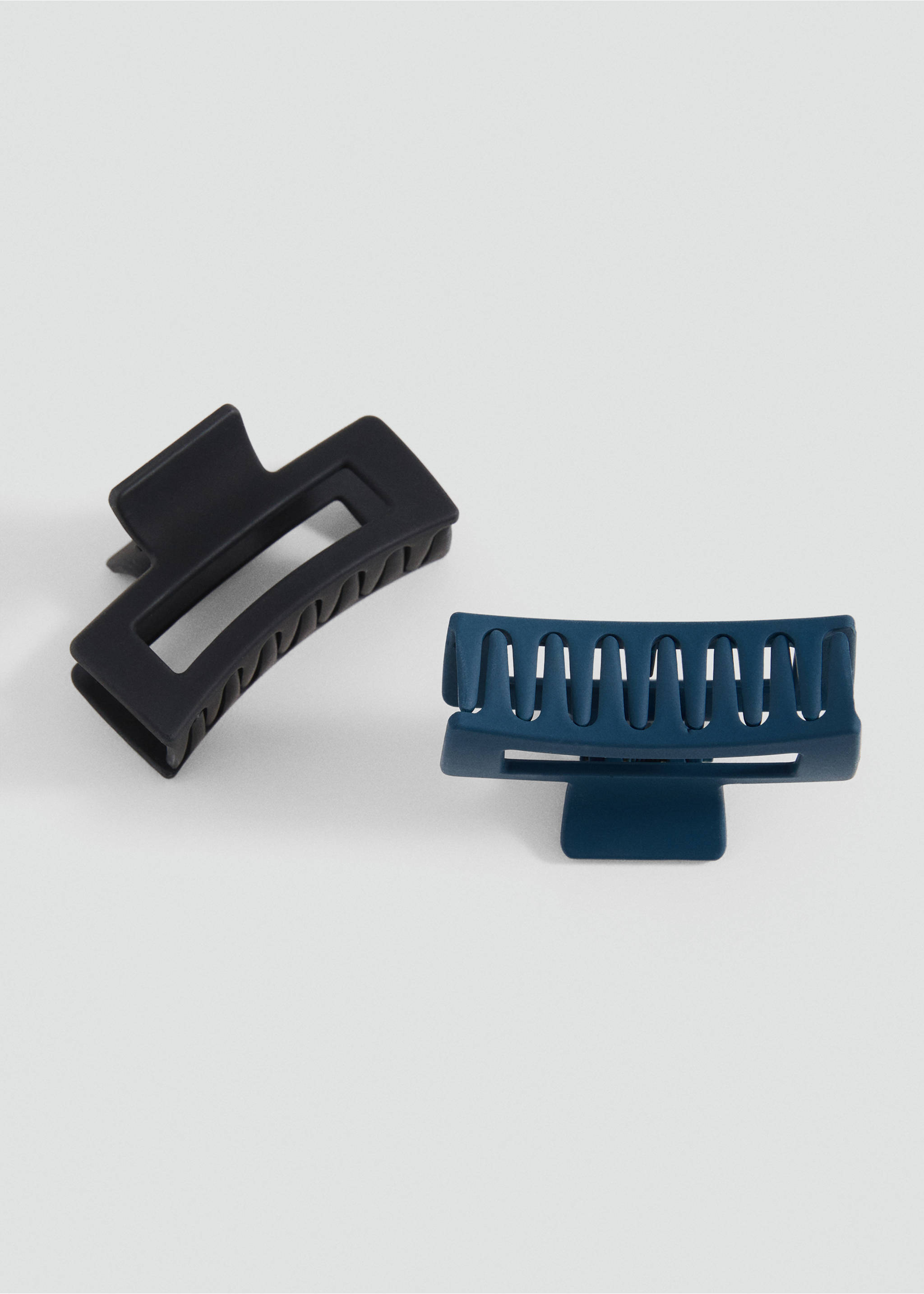 Pack of 2 hair clips - Details of the article 1, Black. Ref: 17053820-00.