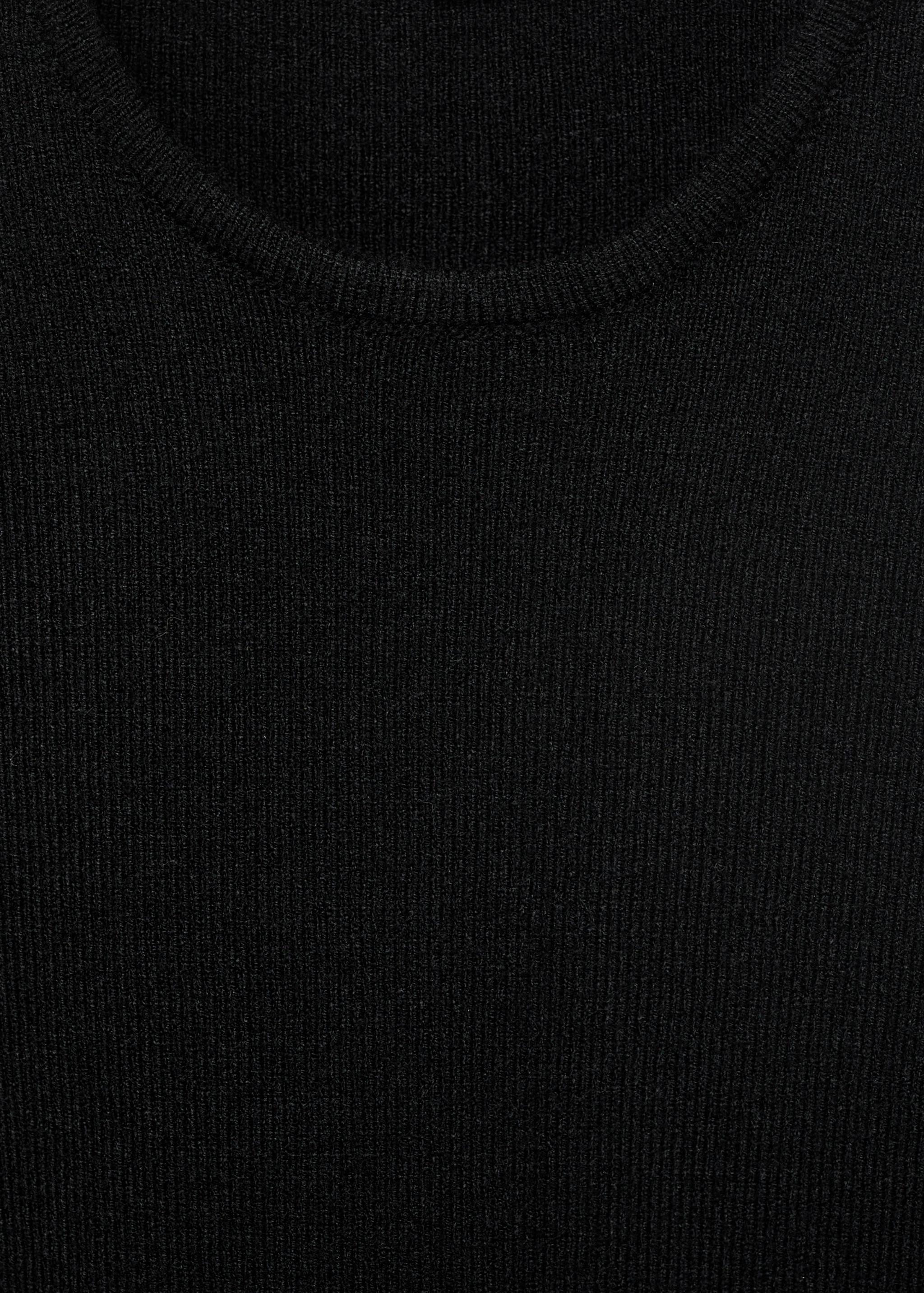 Asymmetrical t-shirt with cut-out - Details of the article 0