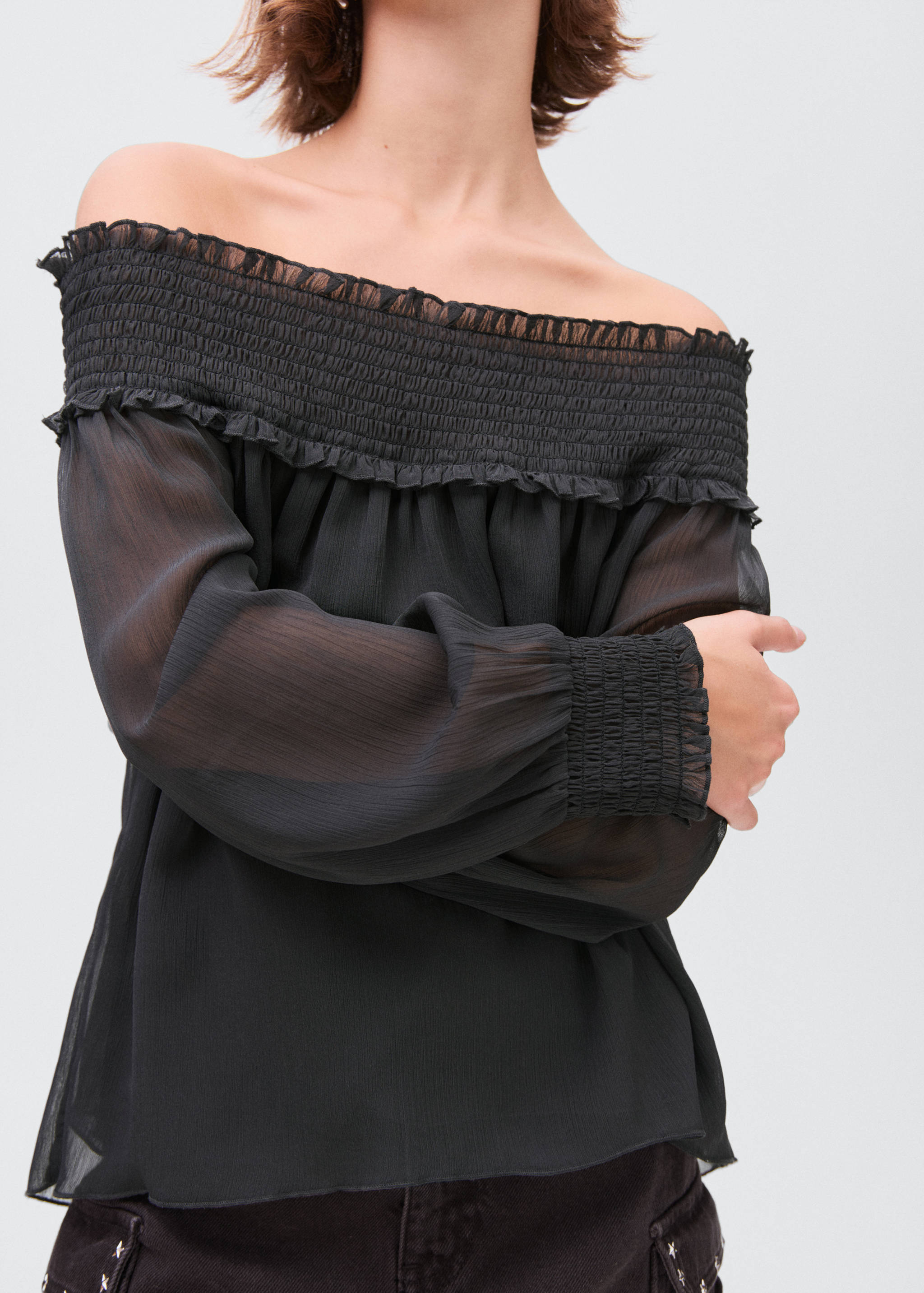Strapless blouse with ruffled panel - Details of the article 6