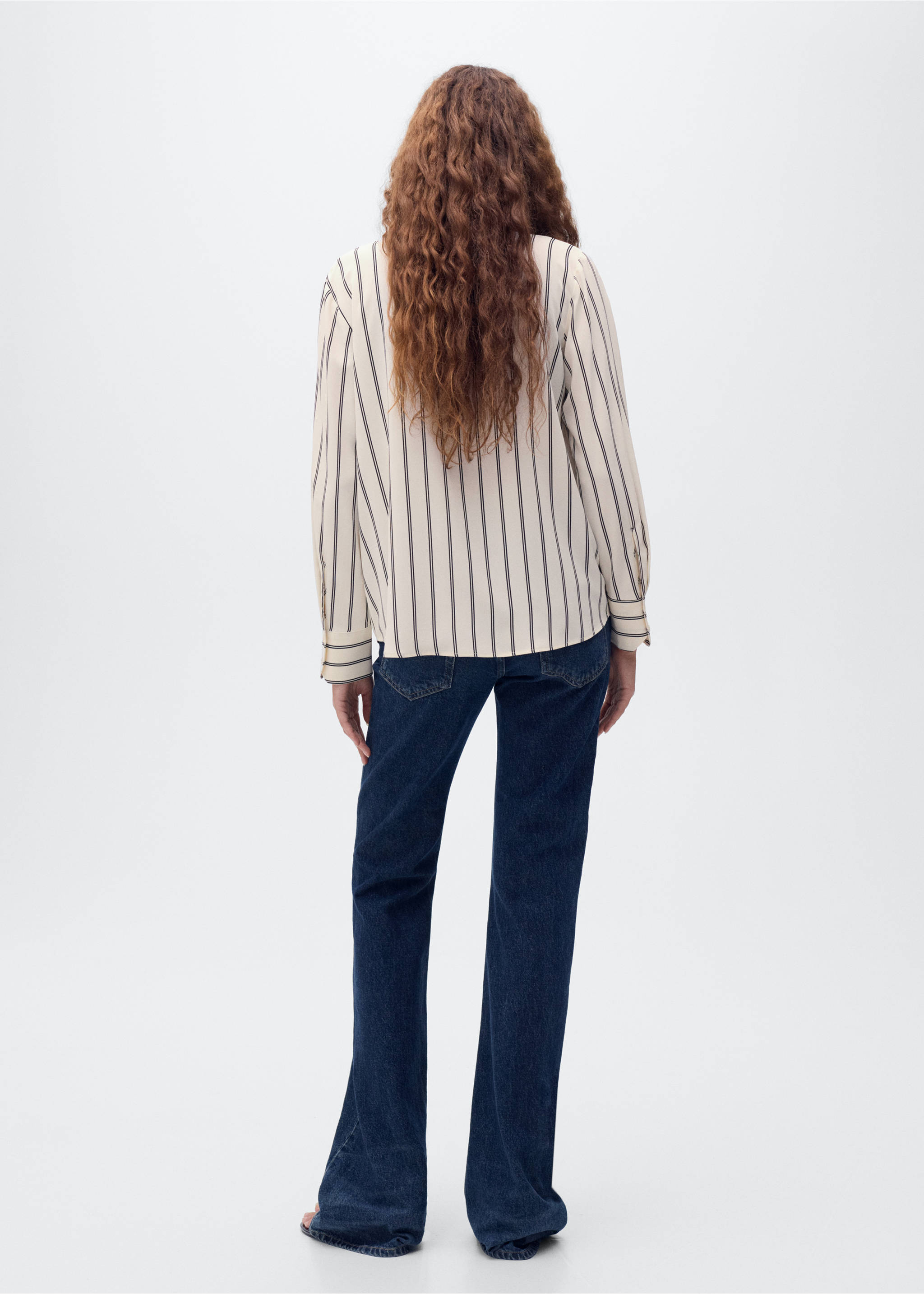Fluid long-sleeved blouse - Reverse of the article, Ecru. Ref: 17054079-00.