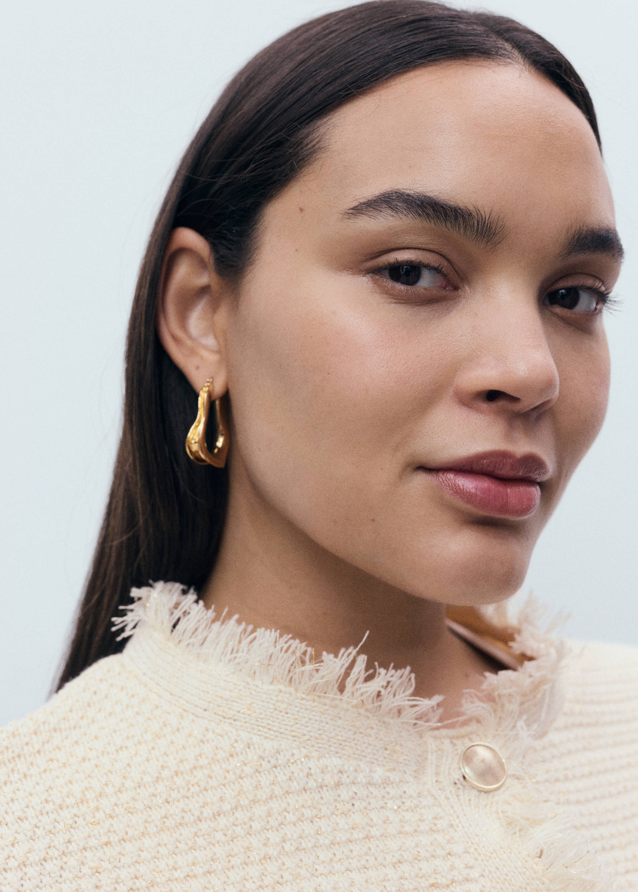 Knitted cardigan with frayed ends - Details of the article 4