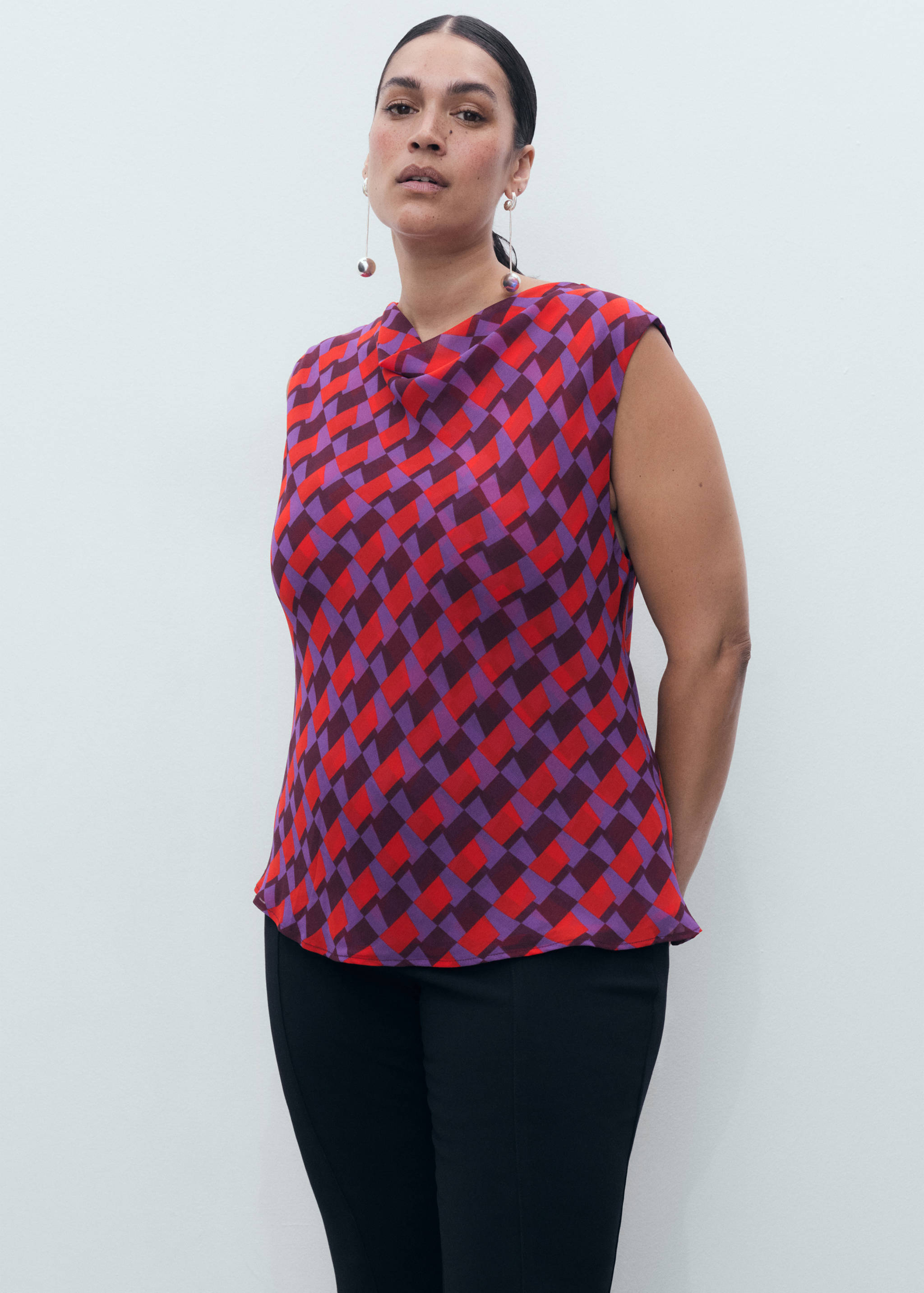 Printed blouse with draped collar - Details of the article 5