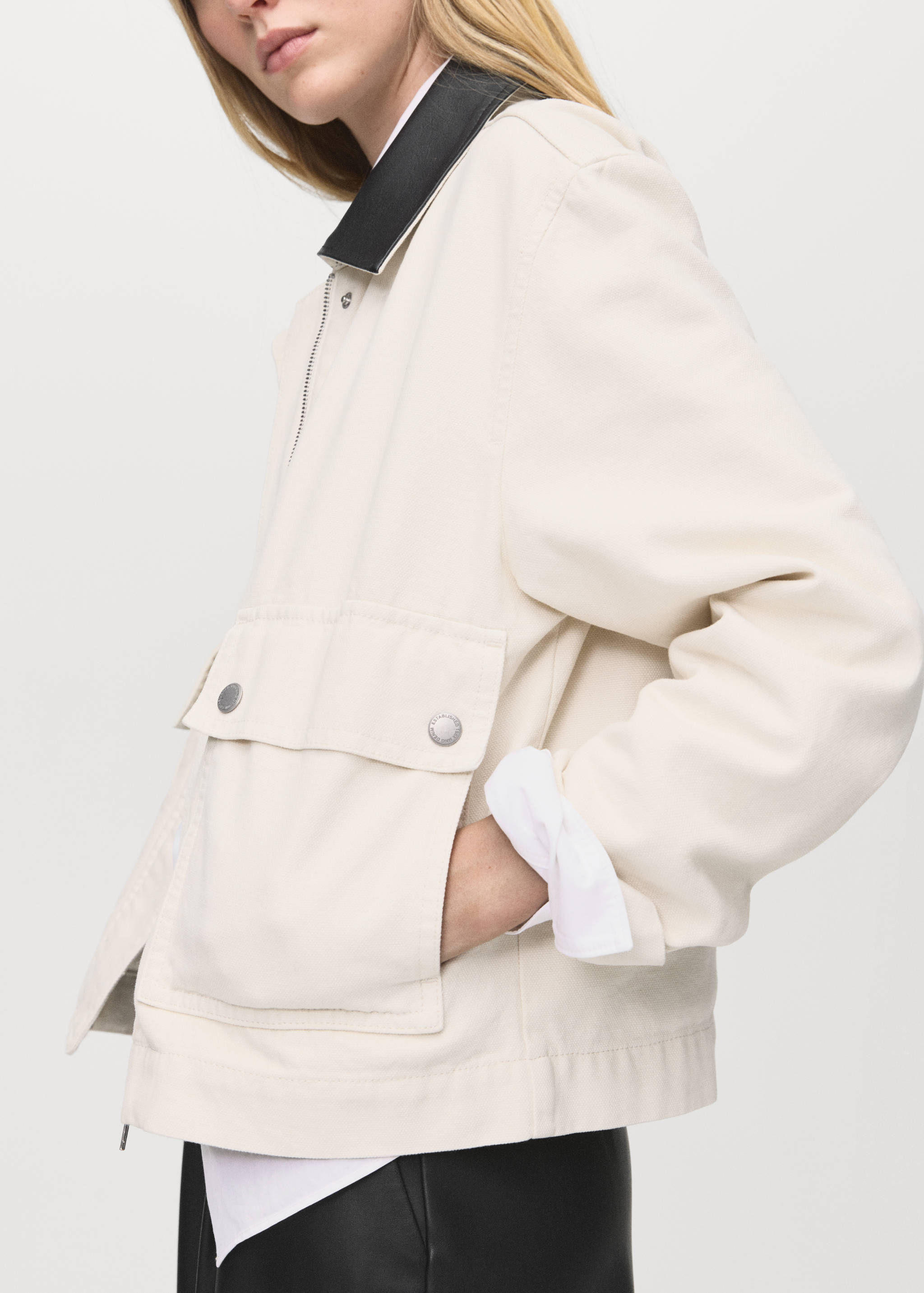 Denim parka with contrasting collar - Details of the article 3