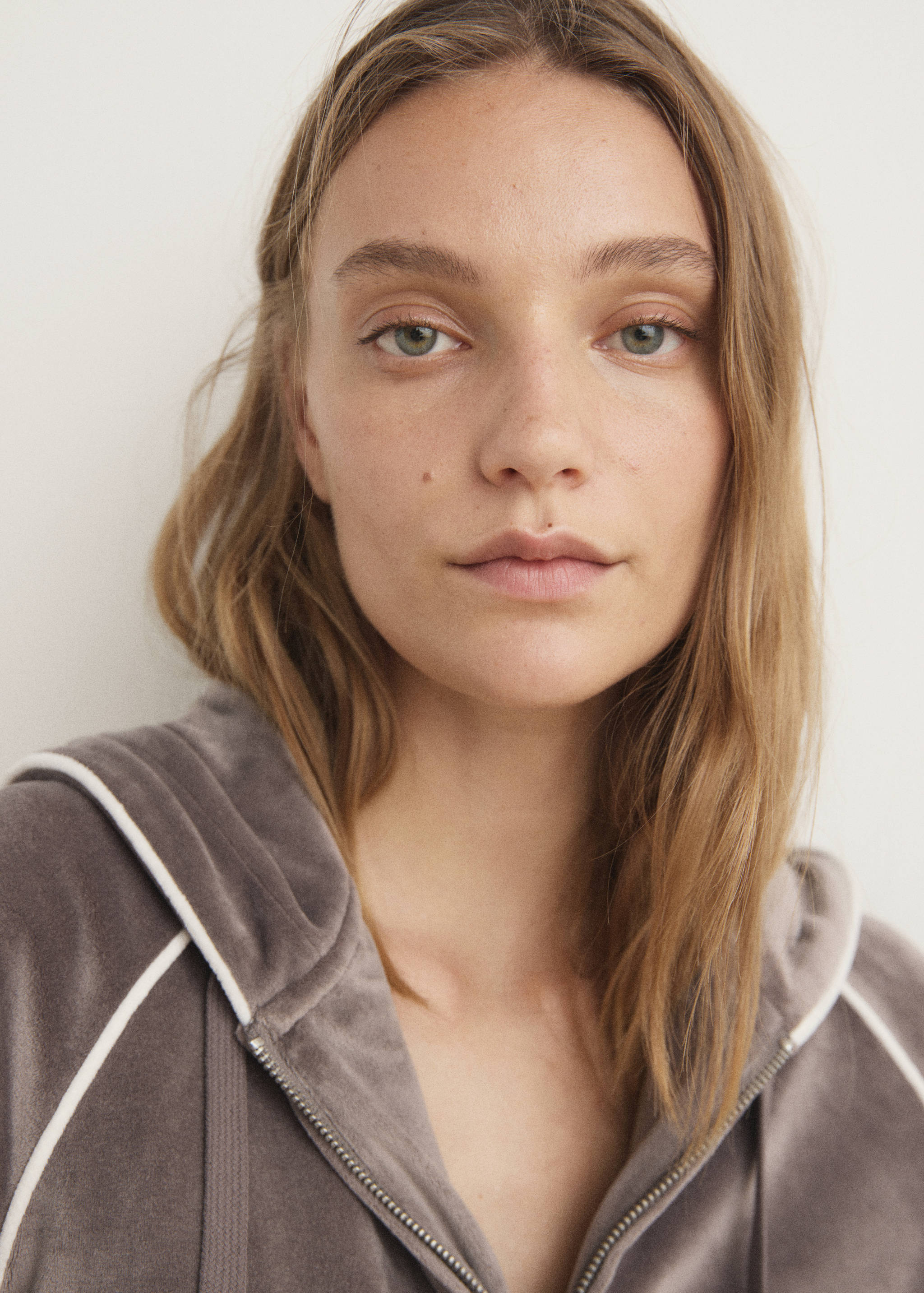 Veloursweatshirt mit weichem Griff - Detail des Artikels 1