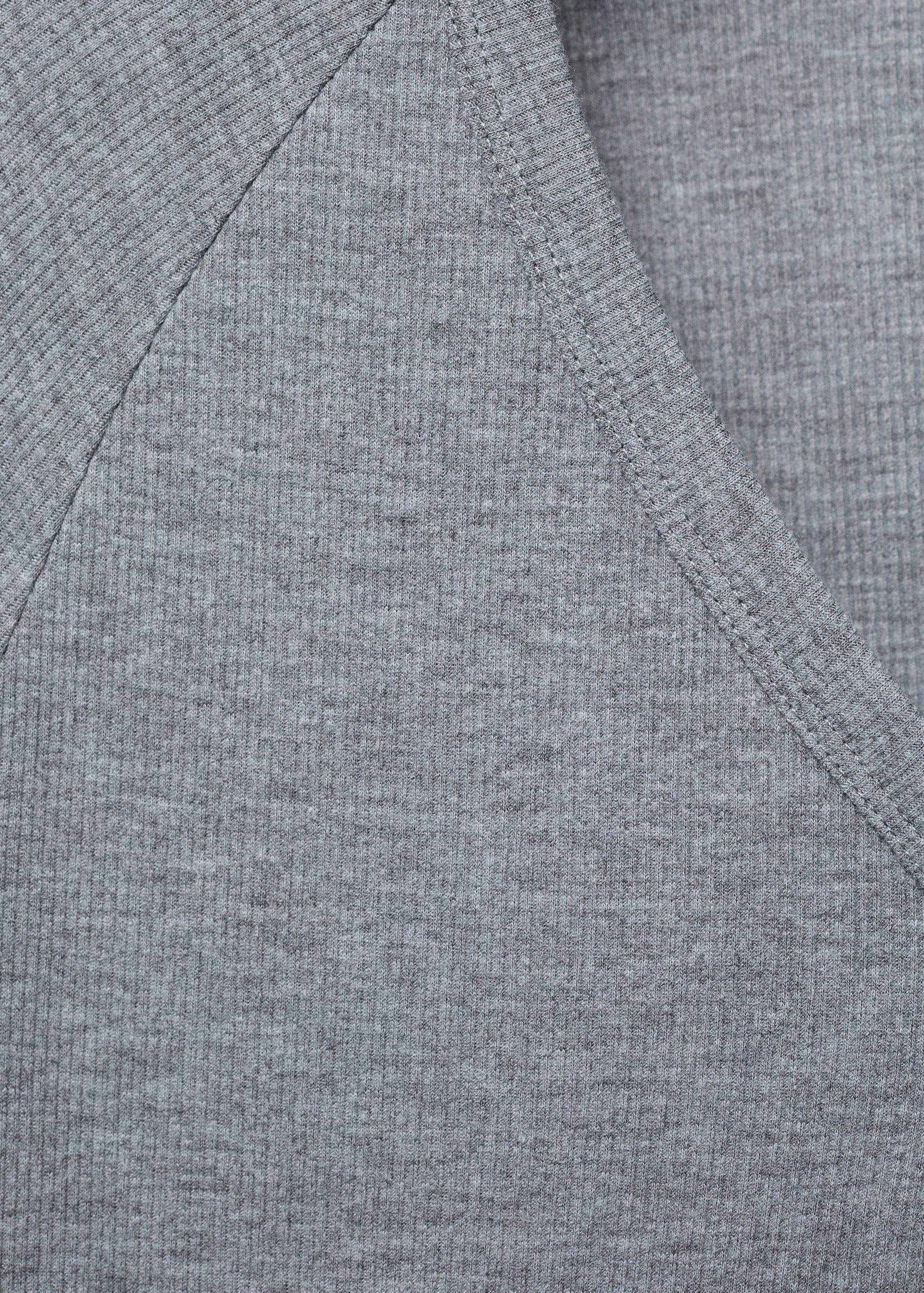 Rippstrick-Nachthemd mit Knöpfen - Detail des Artikels 8