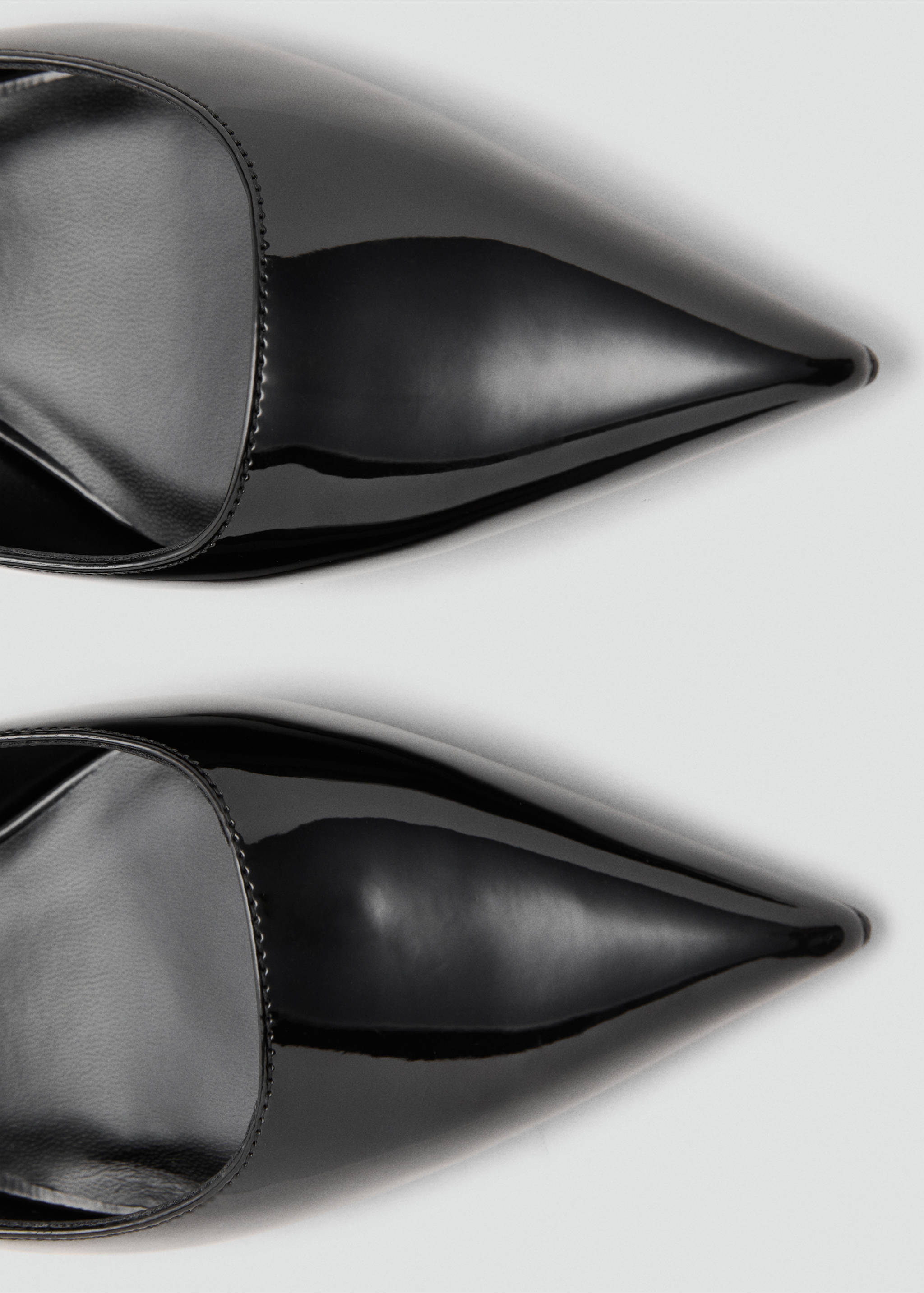 Kitten-heel patent leather shoes - Details of the article 2, Black. Ref: 17054112-00.