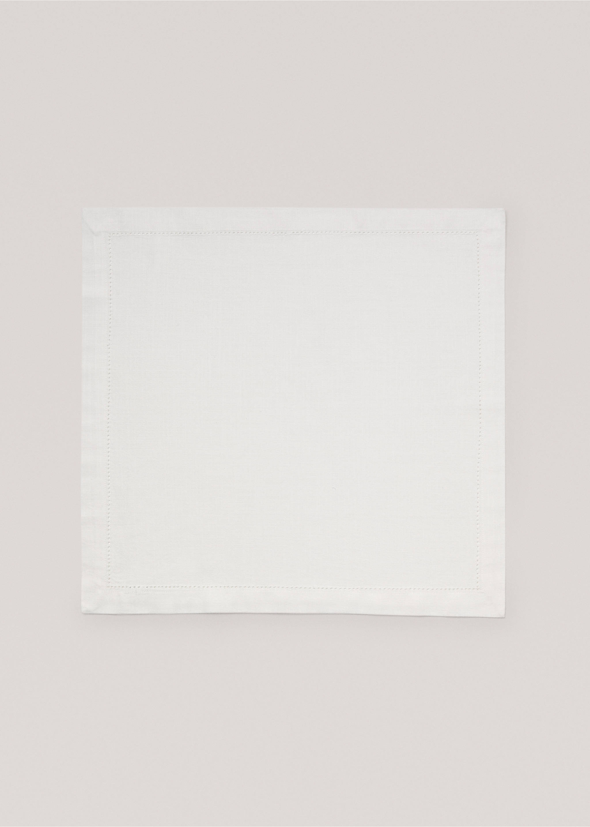Serviette de table coton ajourée - Article sans modèle, Blanc cassé. Ref: 17054129-00.
