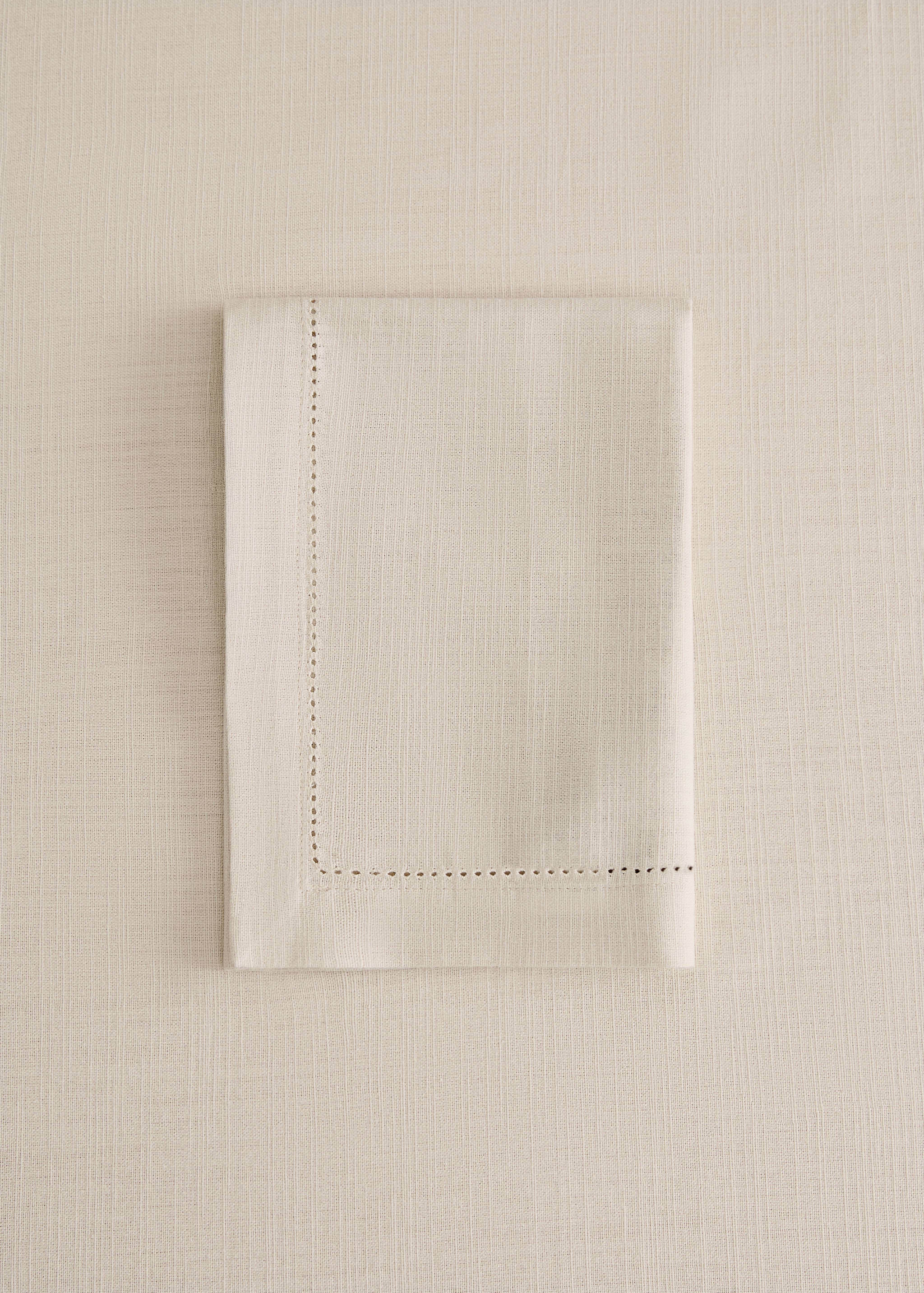 Cotton napkin with hemstitch - General plane