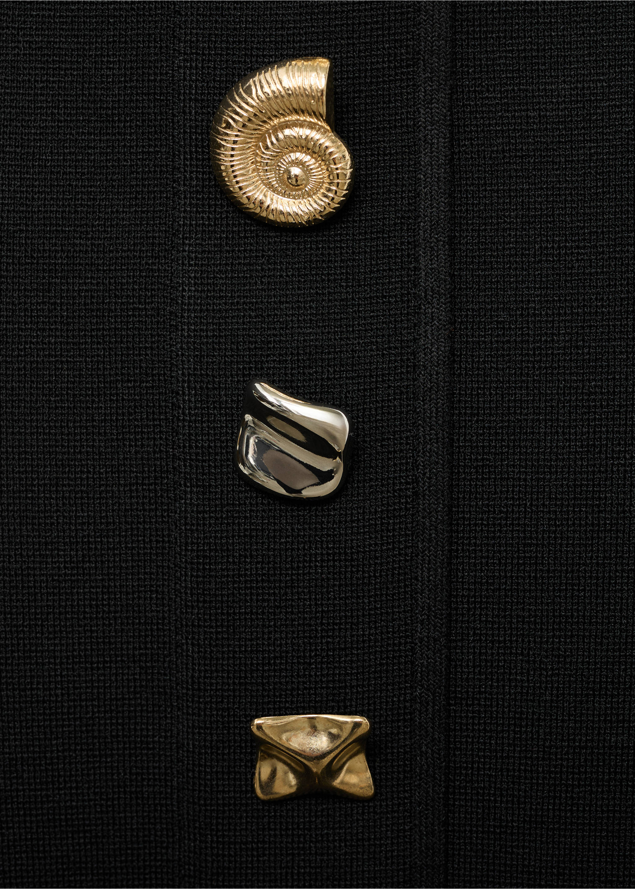 Trägerloses Kleid mit Juwelenknöpfen - Detail des Artikels 8, Schwarz. Ref: 17054139-00.