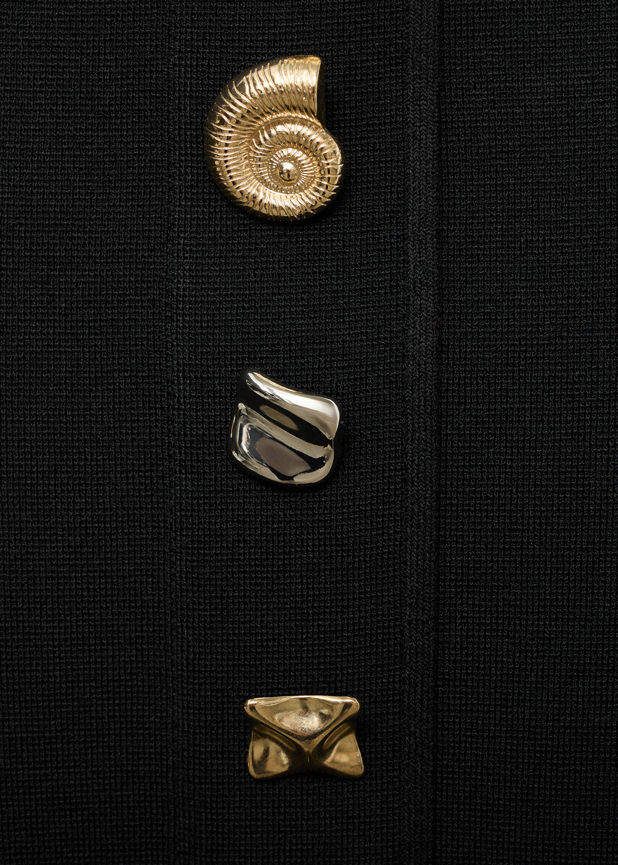 Trägerloses Kleid mit Juwelenknöpfen - Detail des Artikels 8
