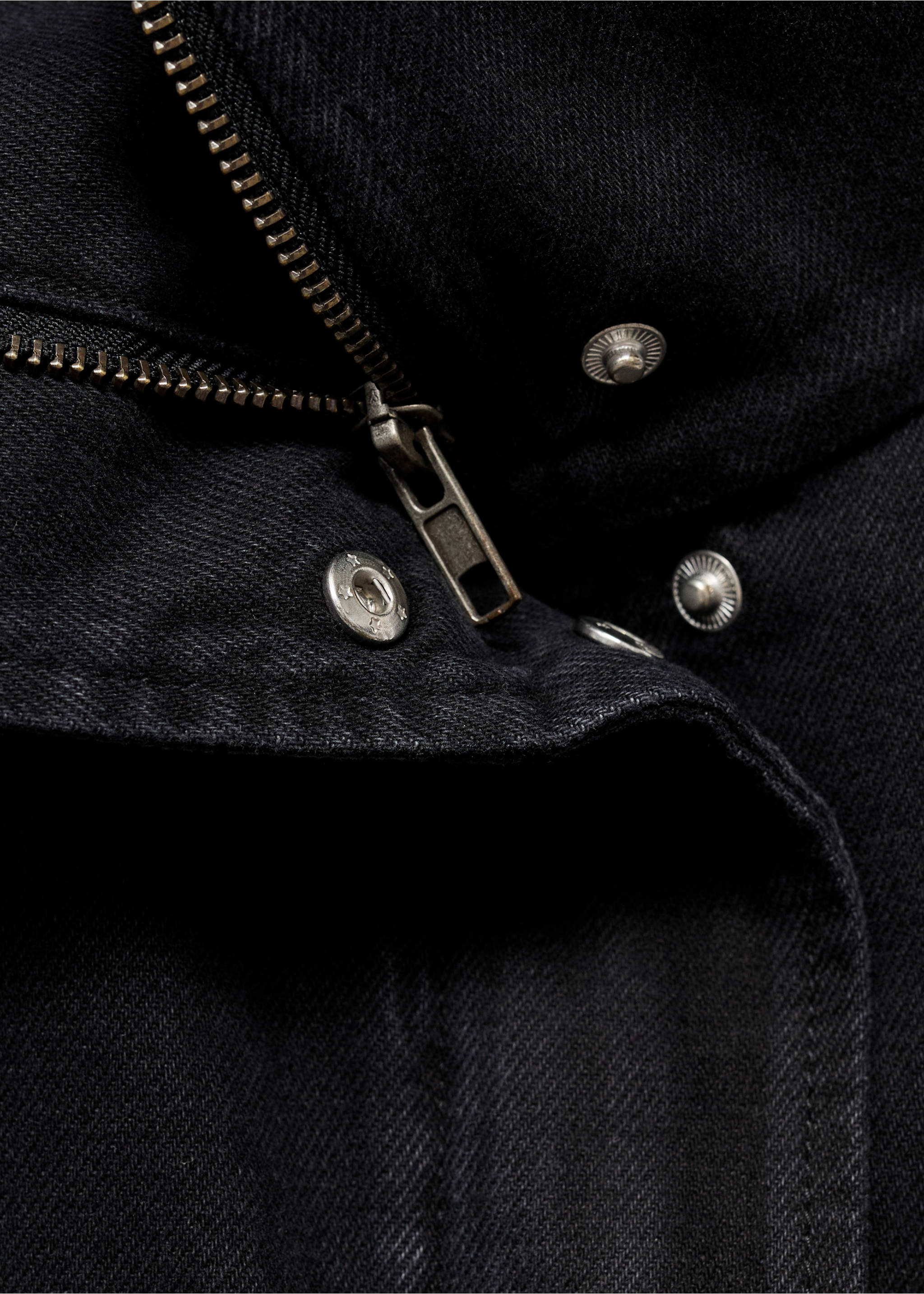 Oversized denim parka with pockets - Details of the article 0, Black denim. Ref: 17054141-00.