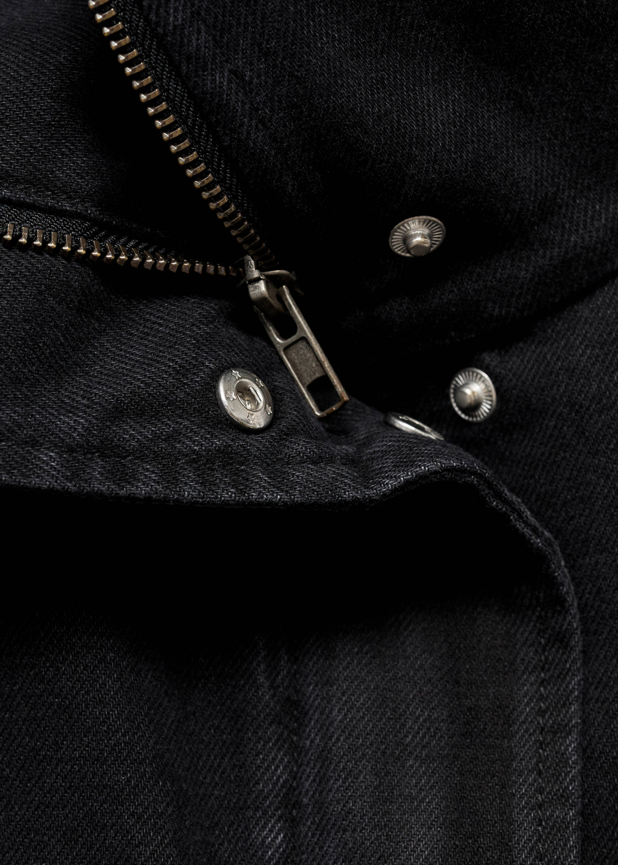 Oversized denim parka with pockets - Details of the article 0